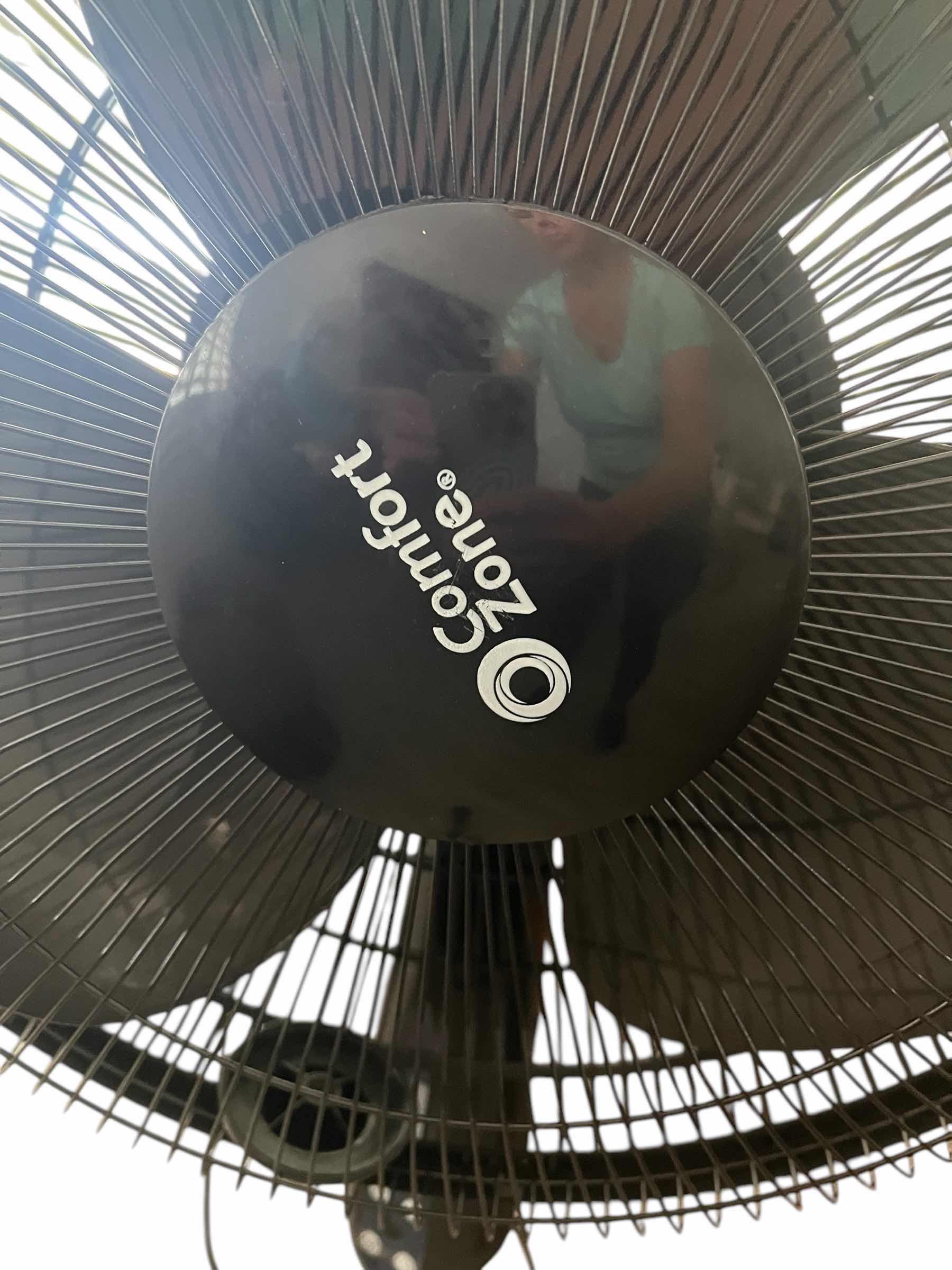 Photo 1 of OSCILATTING STANDING FAN