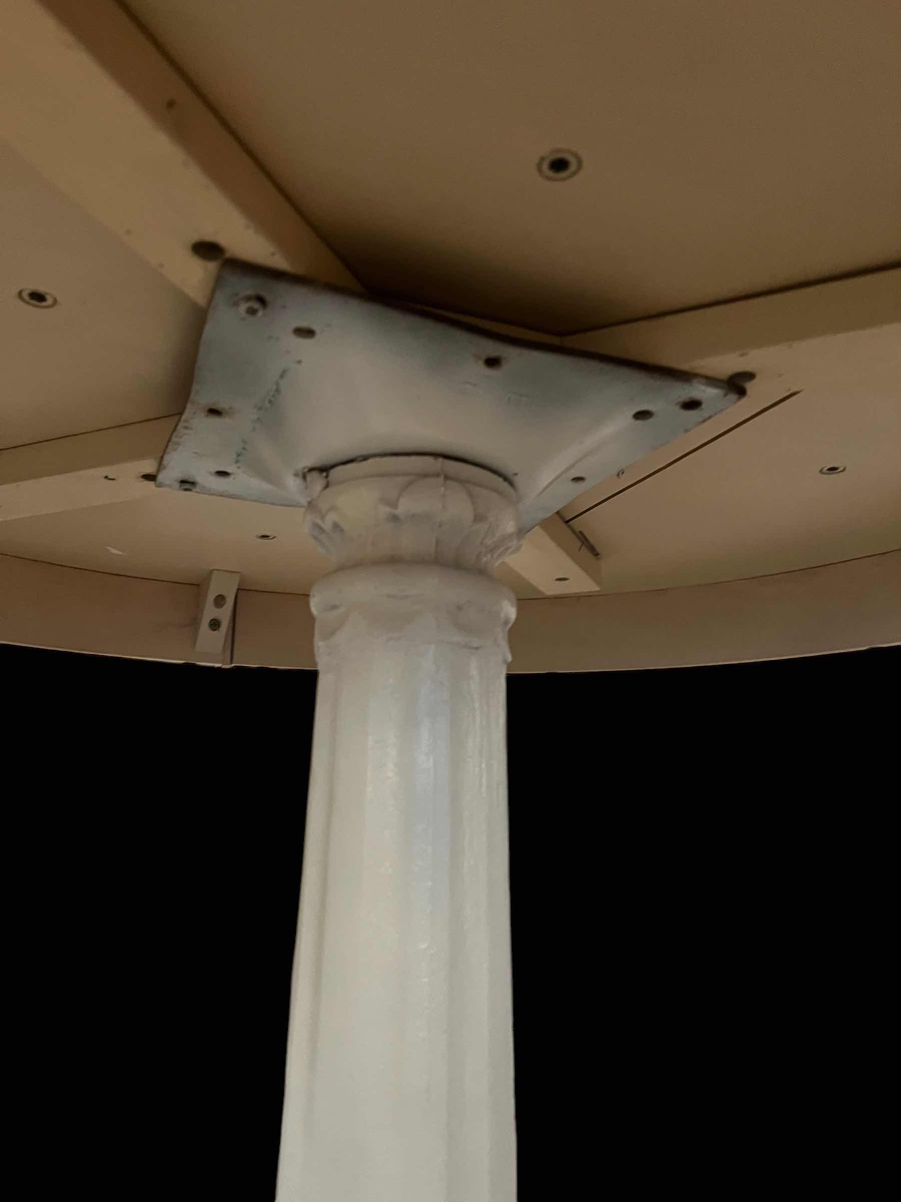 Photo 6 of WHITE ROUND TABLE. WITH WHITE METAL BASE, AND WOODEN TOP.