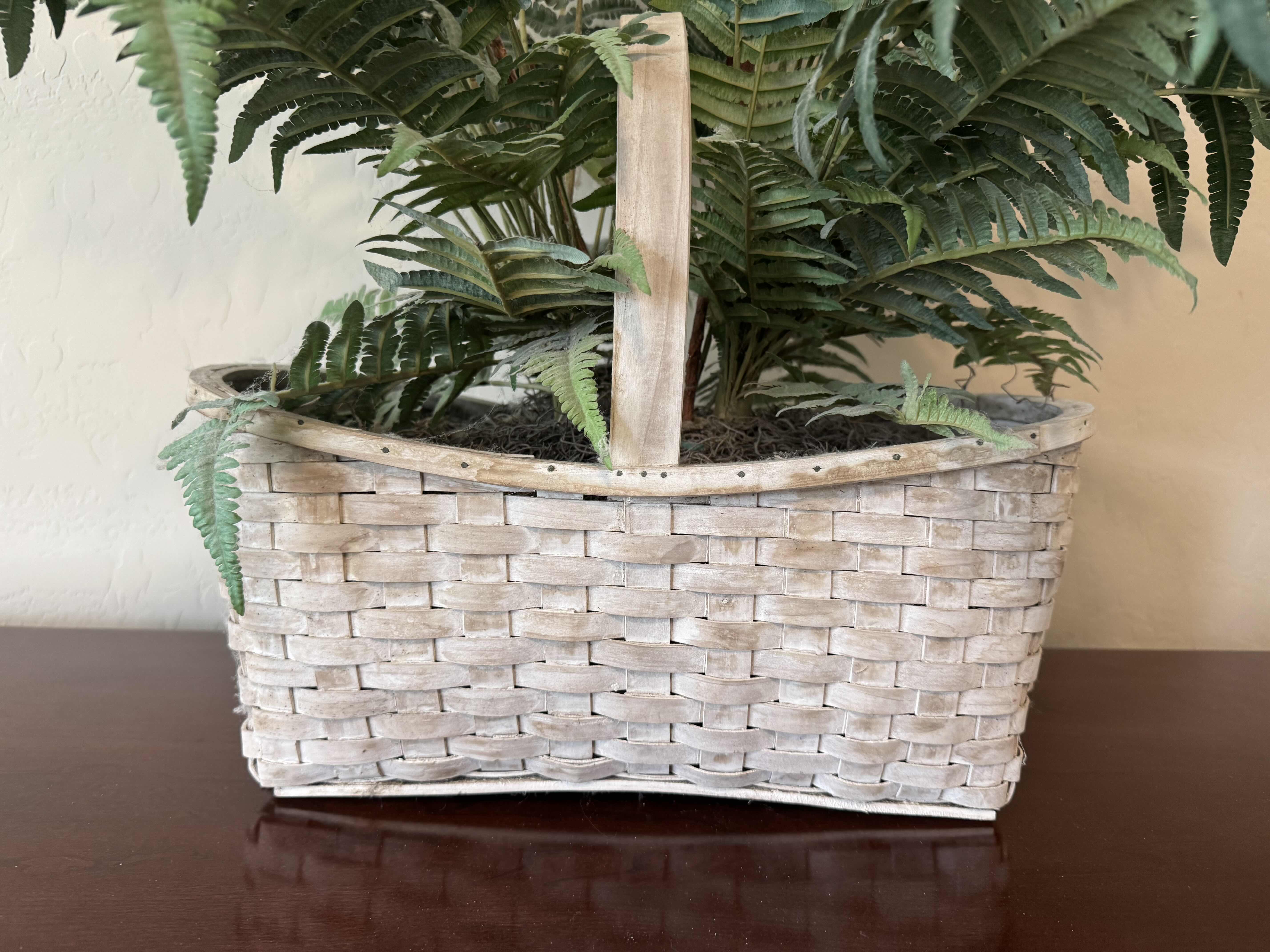 Photo 1 of HOME DECOR-FAUX PLANT-FERN IN BASKET H30”