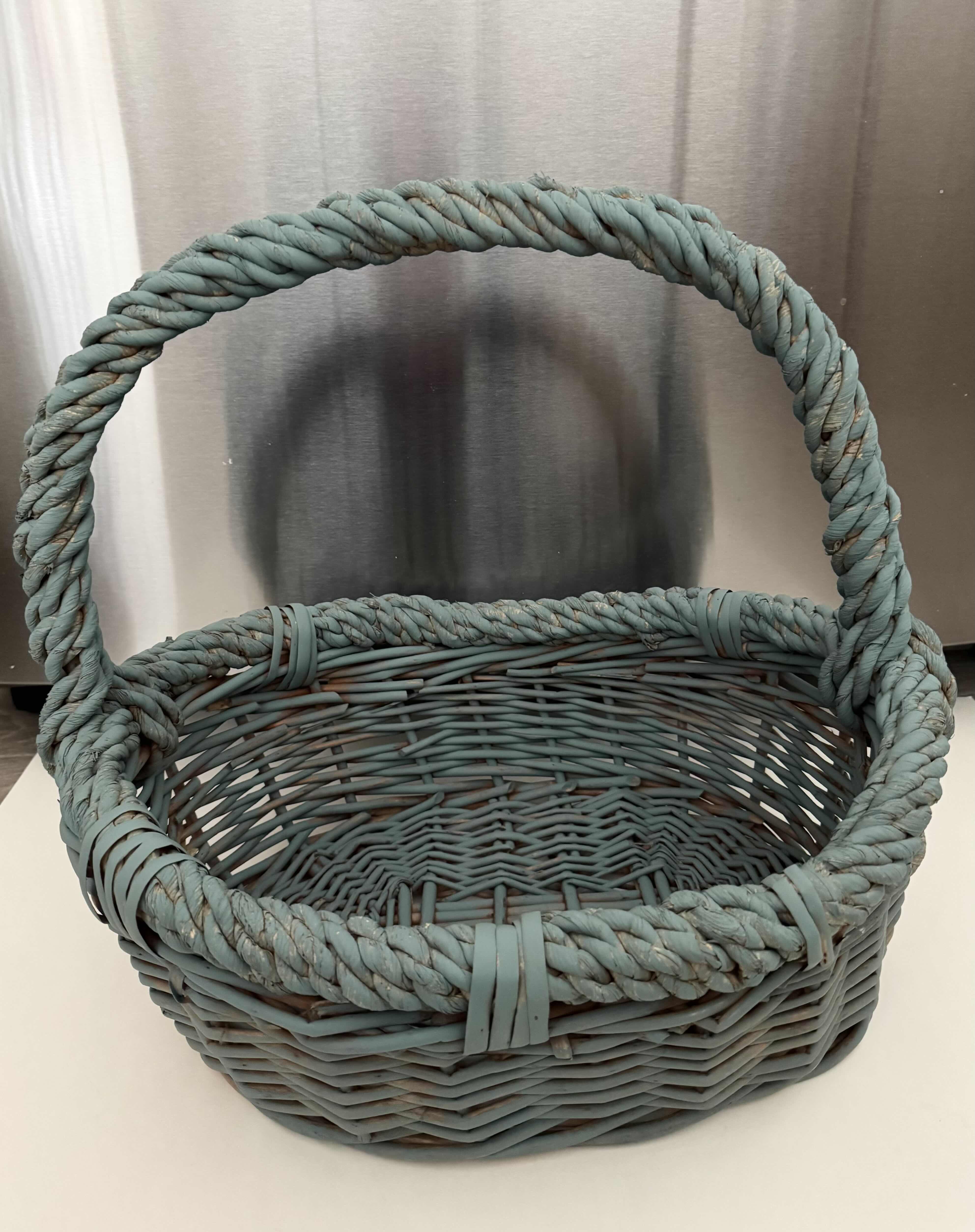 Photo 1 of HOME DECOR, BASKET, VASE, CERAMIC PEAR
VASE 18”H X 5”W
PEAR 16.5”H X 10”W
BASKET 15.5”H X 17”W