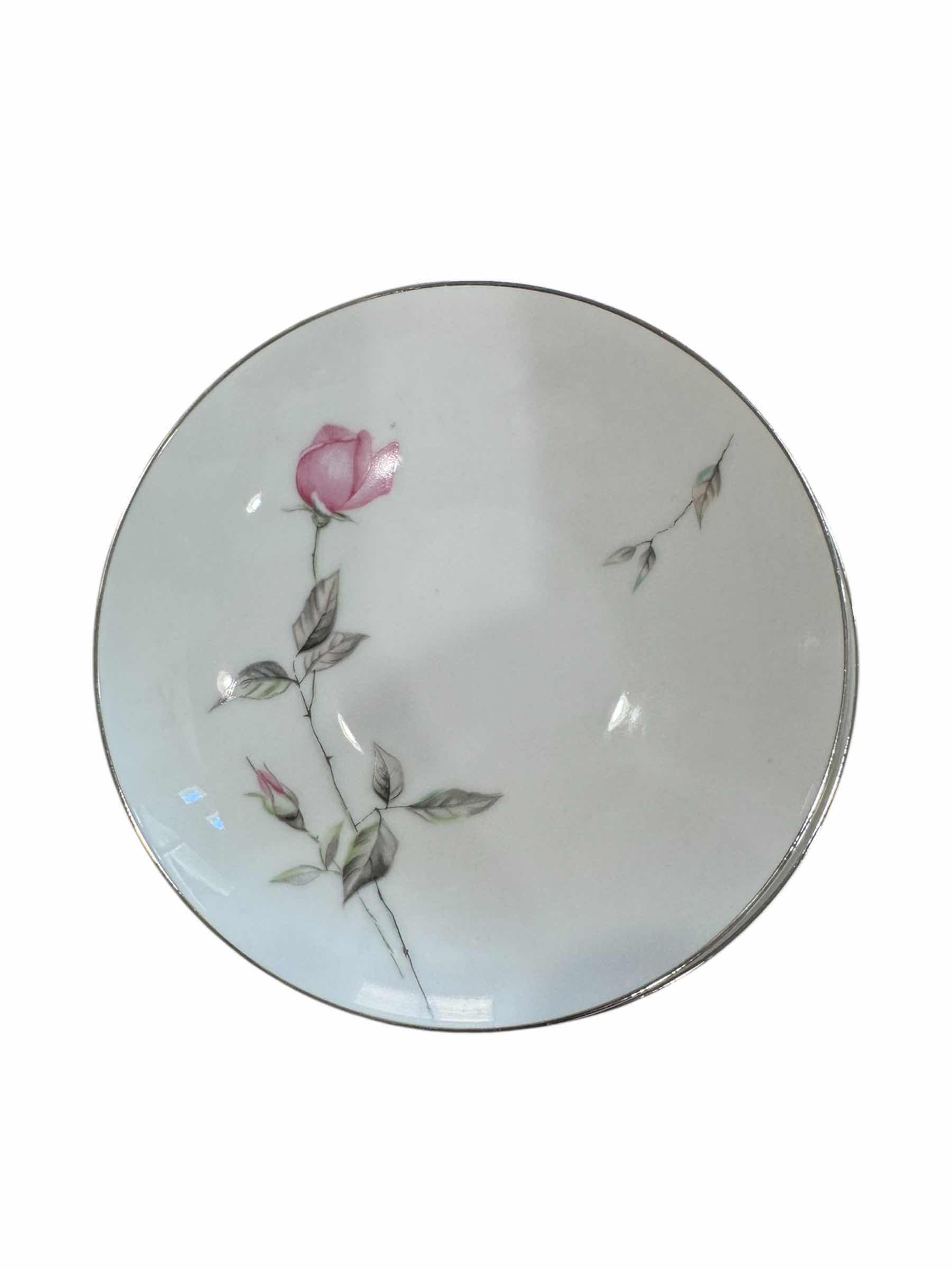 Photo 1 of 23
8- VINTAGE DAWN ROSES BY SANGO JAPAN BOWLS, FLORAL DESIGN, CHINA

D5.5” X H1.25”
