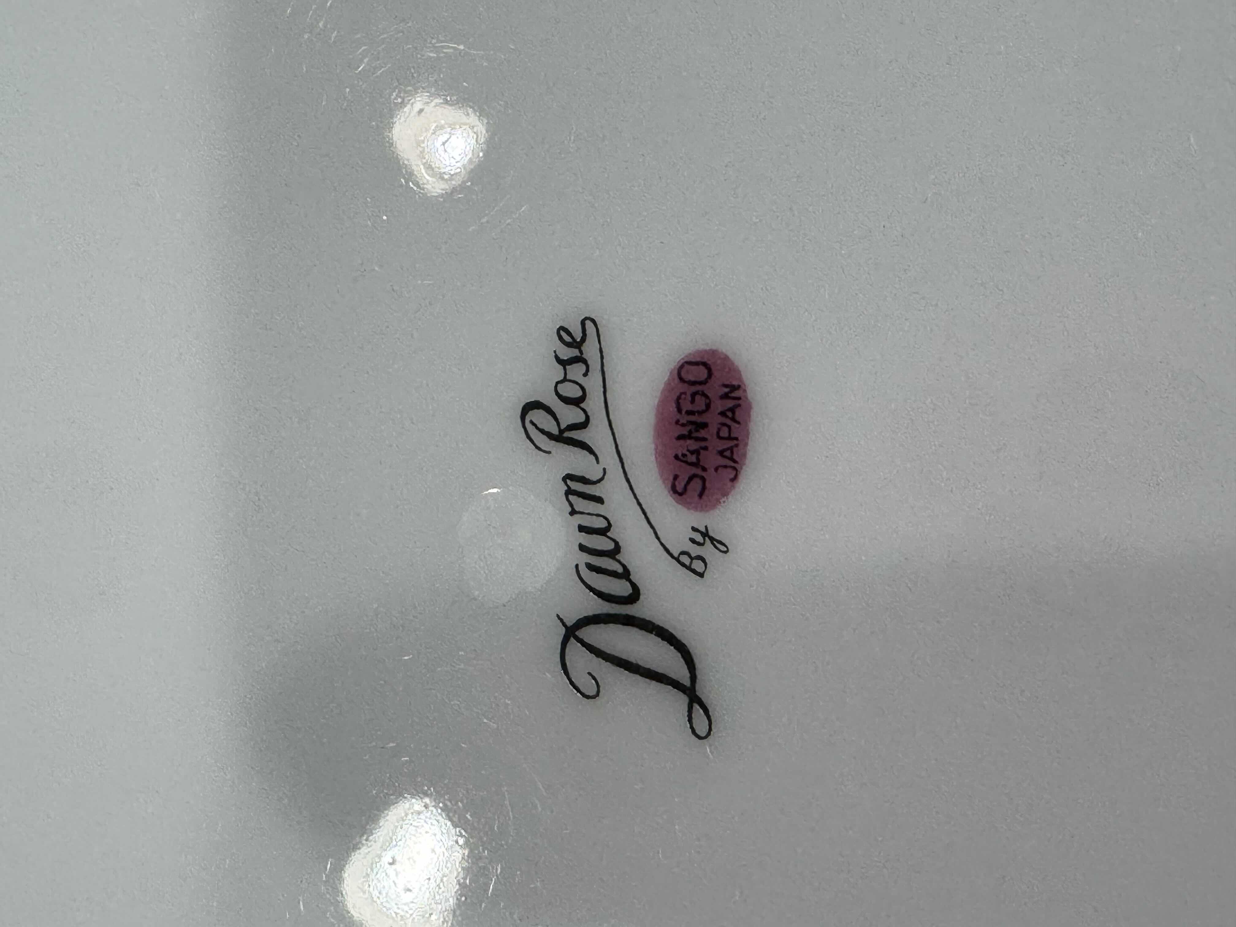 Photo 3 of 35
12- VINTAGE DAWN ROSES BY SANGO JAPAN PLATES, FLORAL DESIGN, CHINA

D10”