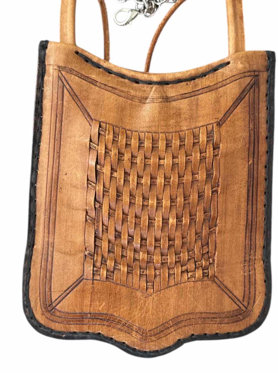 Photo 2 of CLUTCHES AND WALLETS