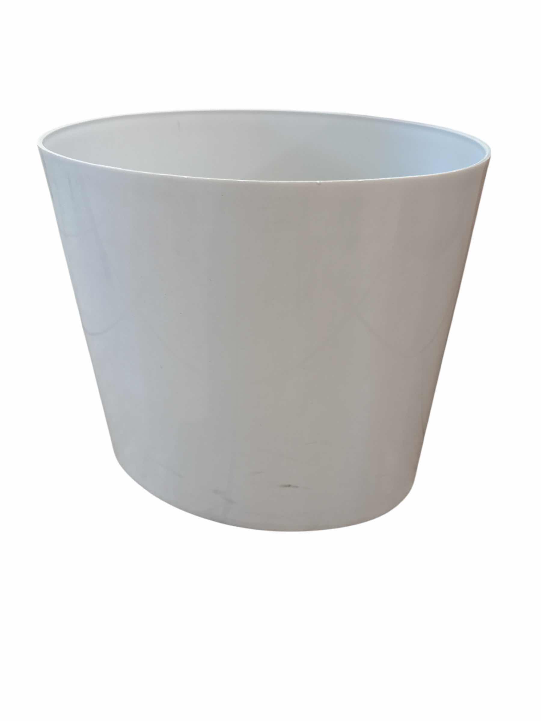 Photo 4 of 3 TRASH BINS