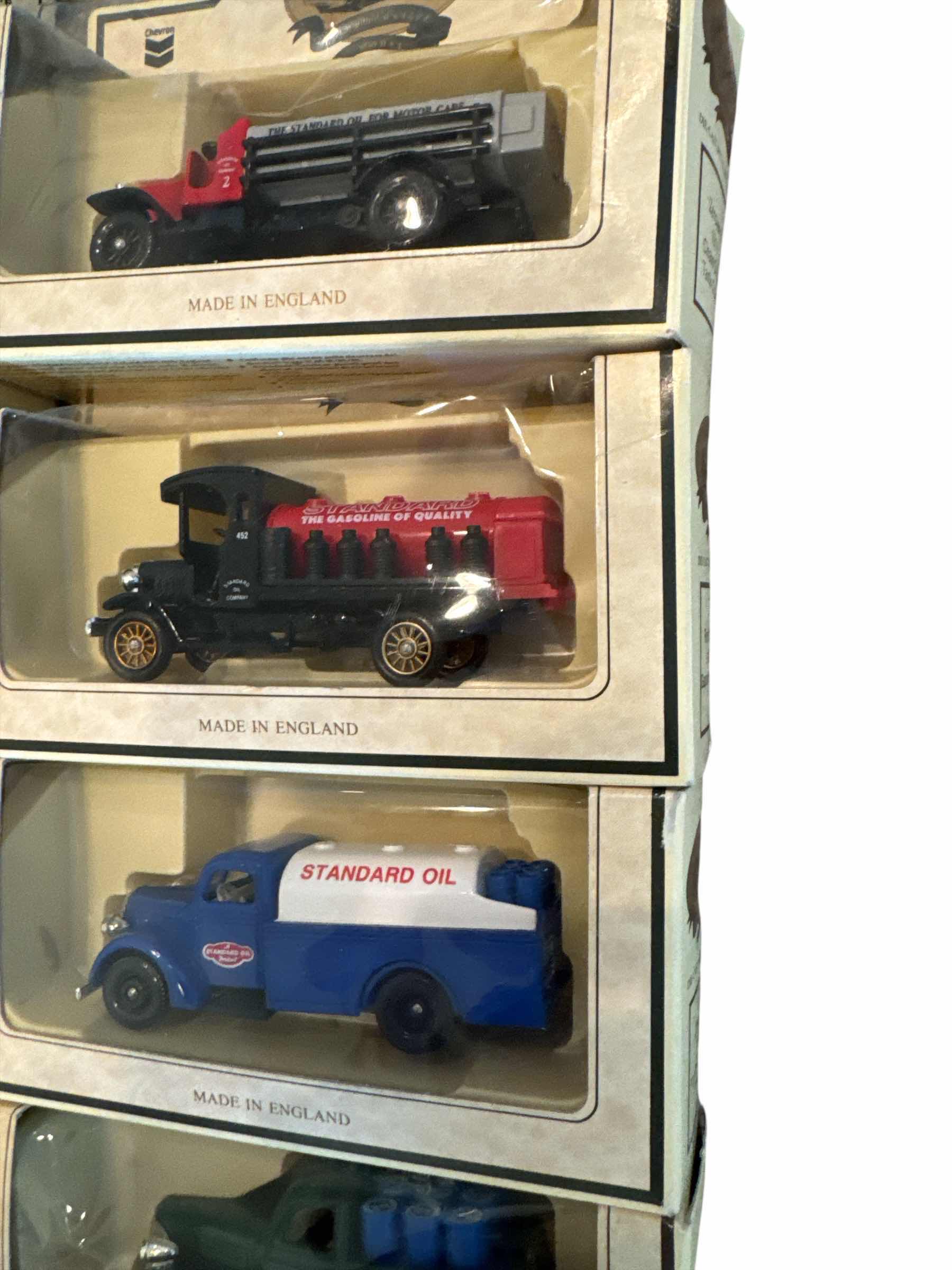 Photo 1 of 100
9 VINTAGE LLEDO DIECAST CARS MADE IN ENGLAND