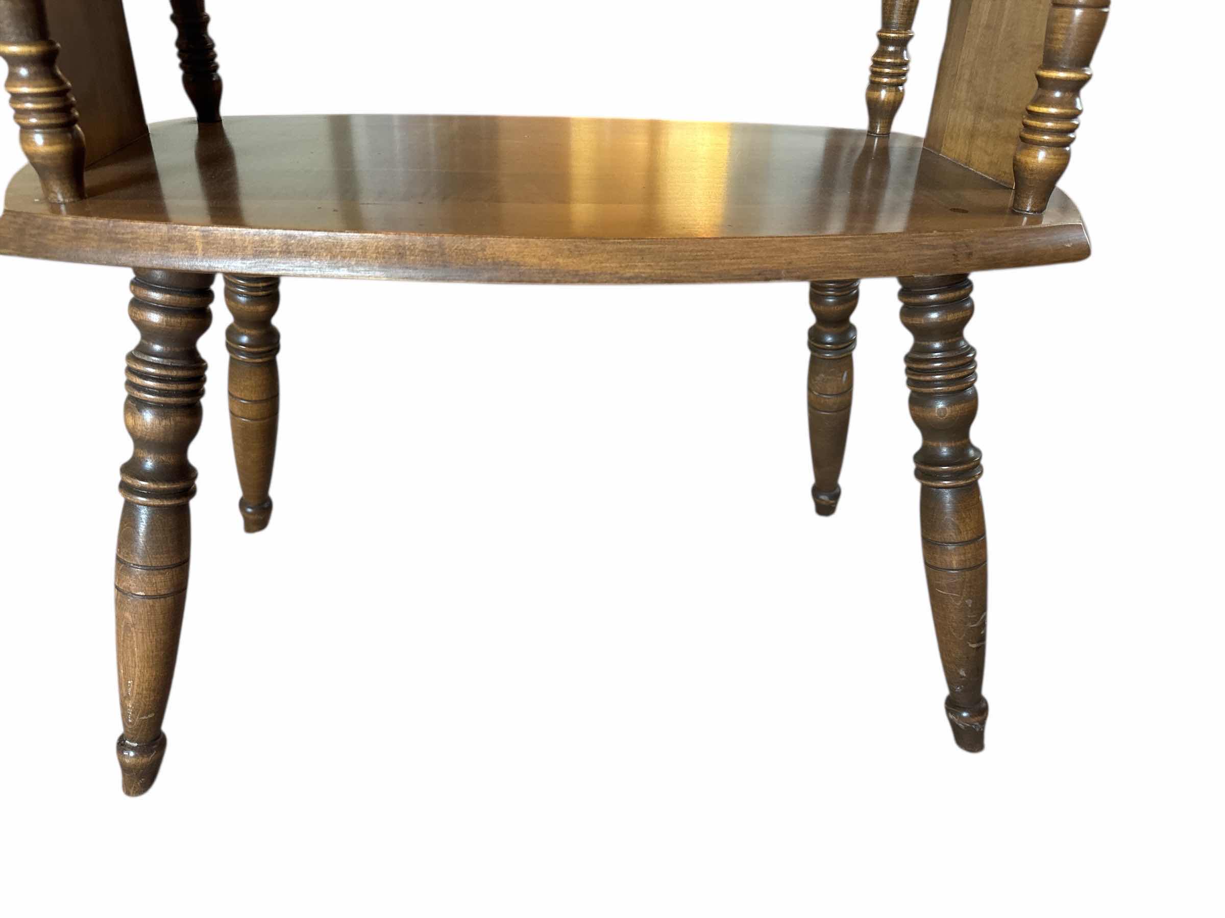 Photo 3 of VINTAGE END TABLE