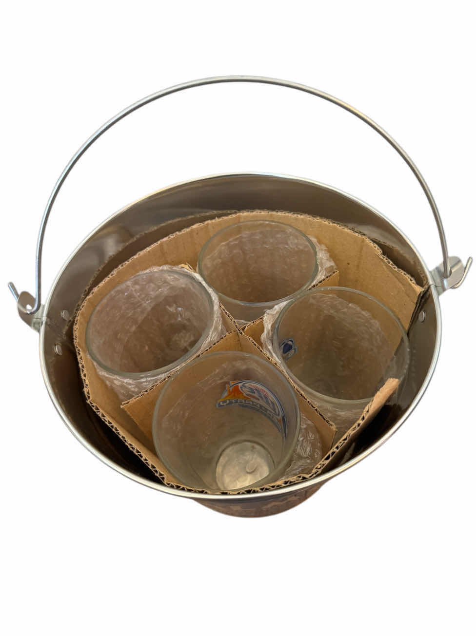 Photo 1 of 49
VlNTAGE PALMS LAS VEGAS, NEVADA BEER BUCKET WITH A SET OF 4 MILLER LITE SUPER PARTY BEER GLASSES

D9” X H7.5”