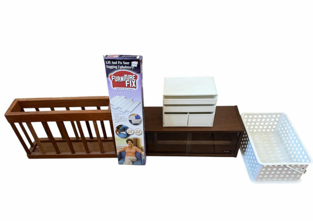 Photo 1 of 45
ASSORTED HOME GOODS, ORGANIZATION, MAGAZINE RACK HOLDER, STORAGE CONTAINER AND BASKET, WOODEN TEAC WITH GLASS DOOR, FURNITURE FIX LIFT SAGGING UPHOLSTERY, 5 ITEMS

WOODEN MAGAZINE RACK

5” X 18” X H11”