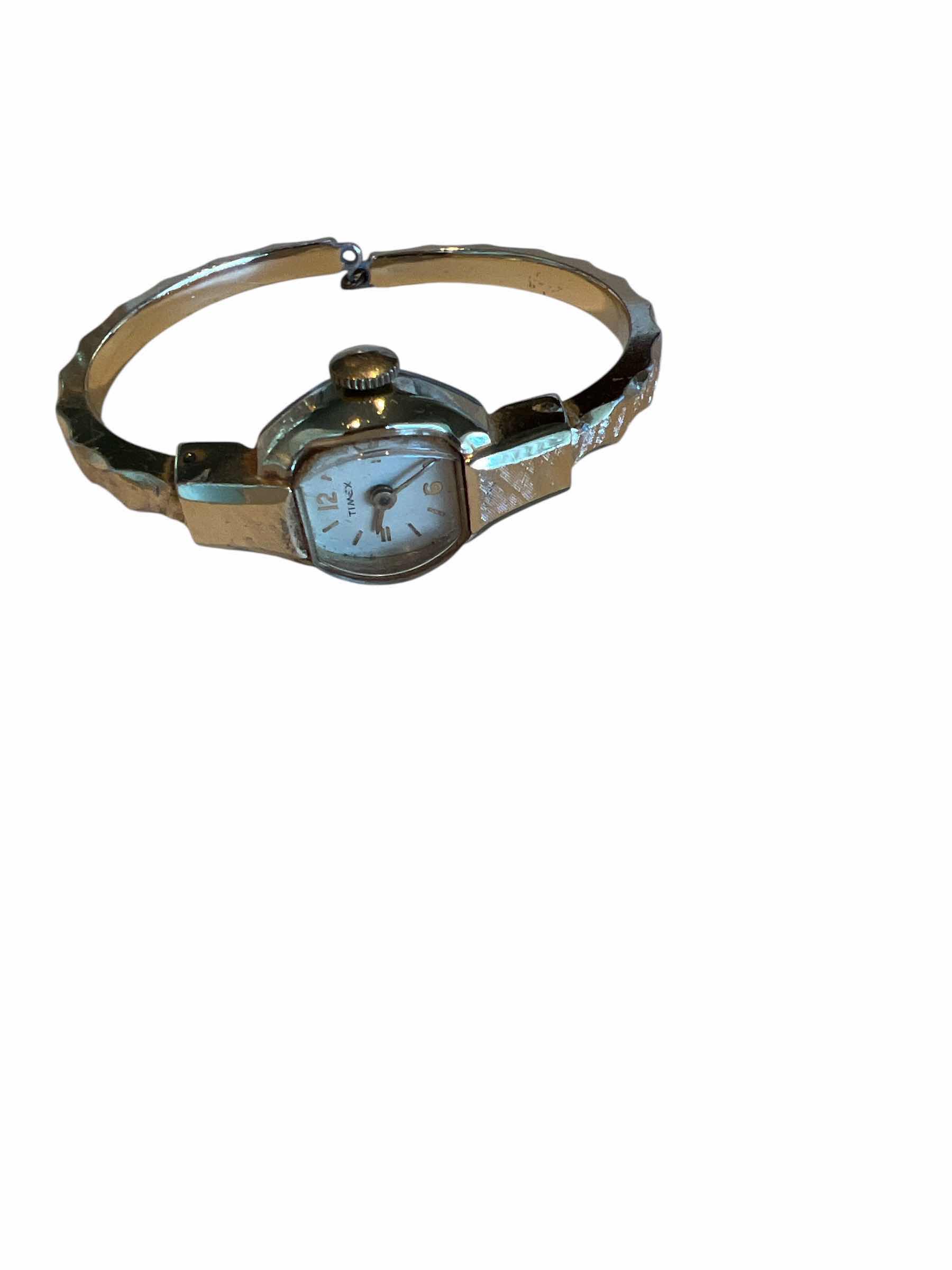 Photo 2 of VINTAGE LADIES TIMEX WATCH