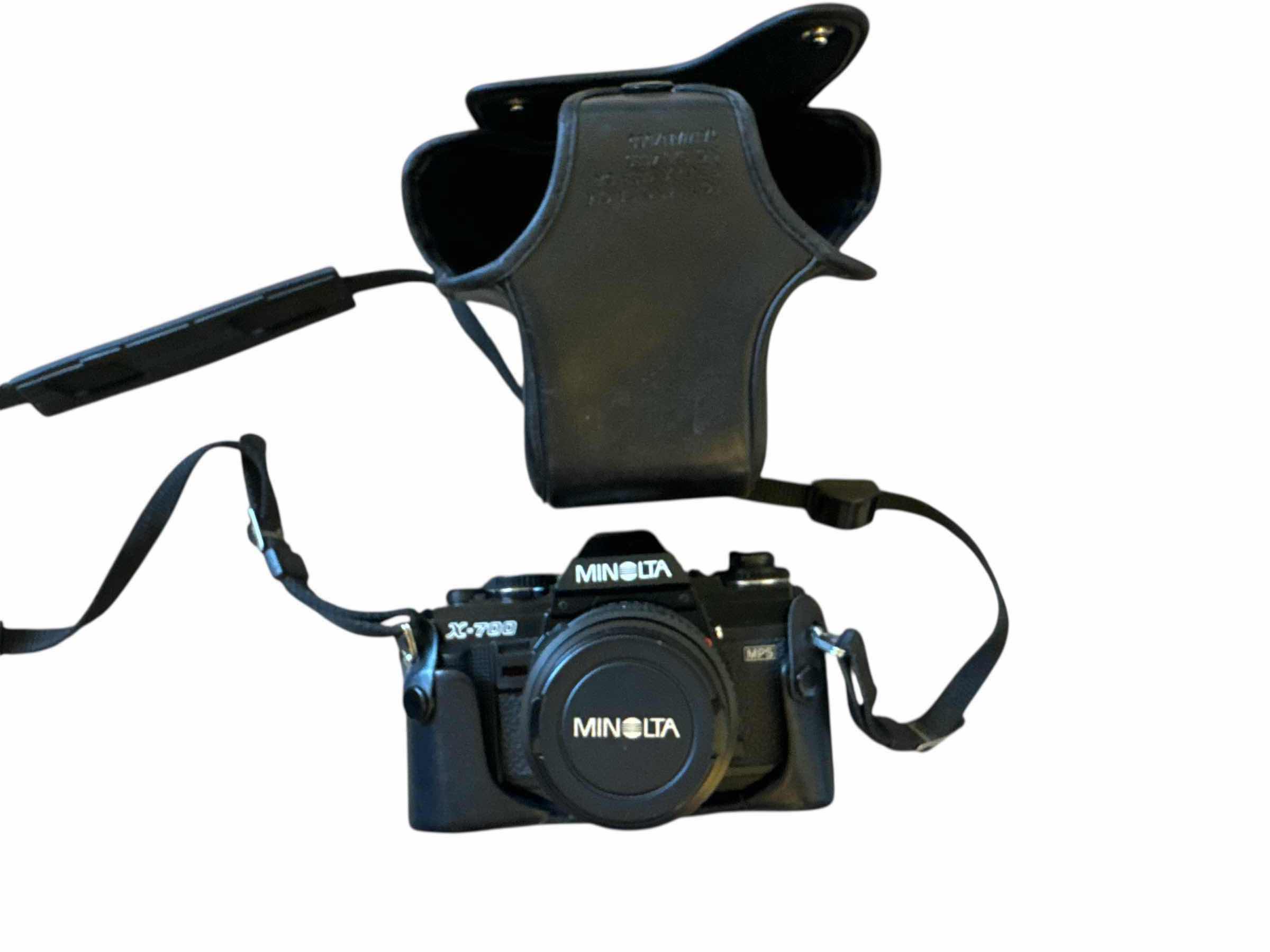 Photo 1 of 200
MINOLTA X 700 WITH CASE