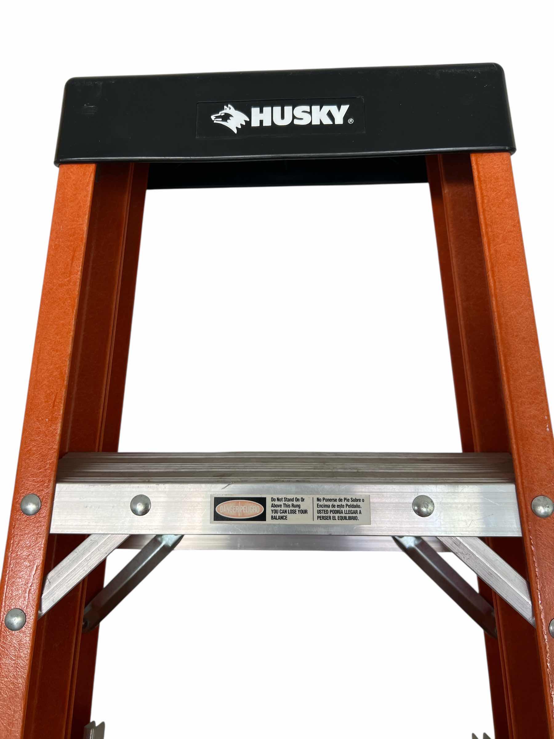 Photo 3 of $300 HUSKY - 6’ ALUMINUM LADDER