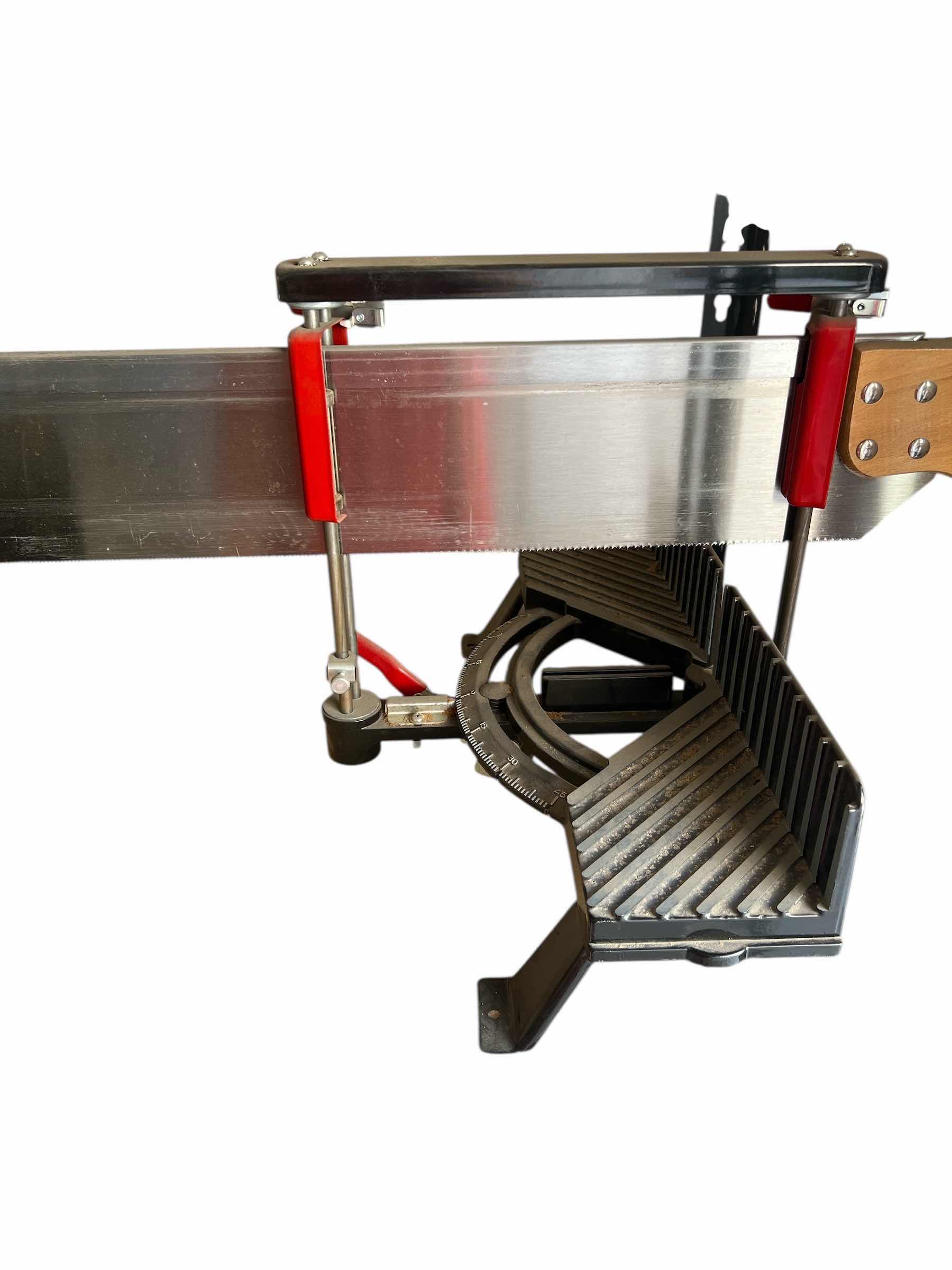 Photo 1 of MANUAL SAW GUIDE AND ANGLE