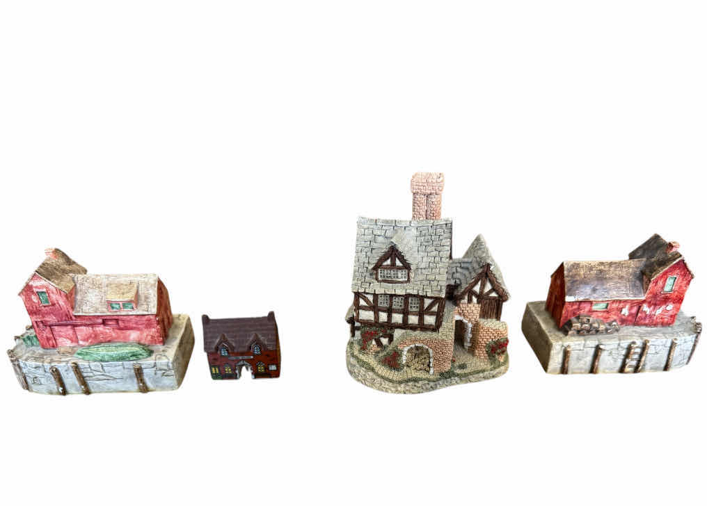 Photo 1 of 89
VINTAGE ASSORTED RESIN FIGURINES, MOTIF # 1 ROCKPORT MASS CORP 1950, WHIMSEY ON WHY STATION, AND BAKEHOUSE BY DAVID WINTER, 4 ITEMS

BAKEHOUSE
3” X 4” X H4”