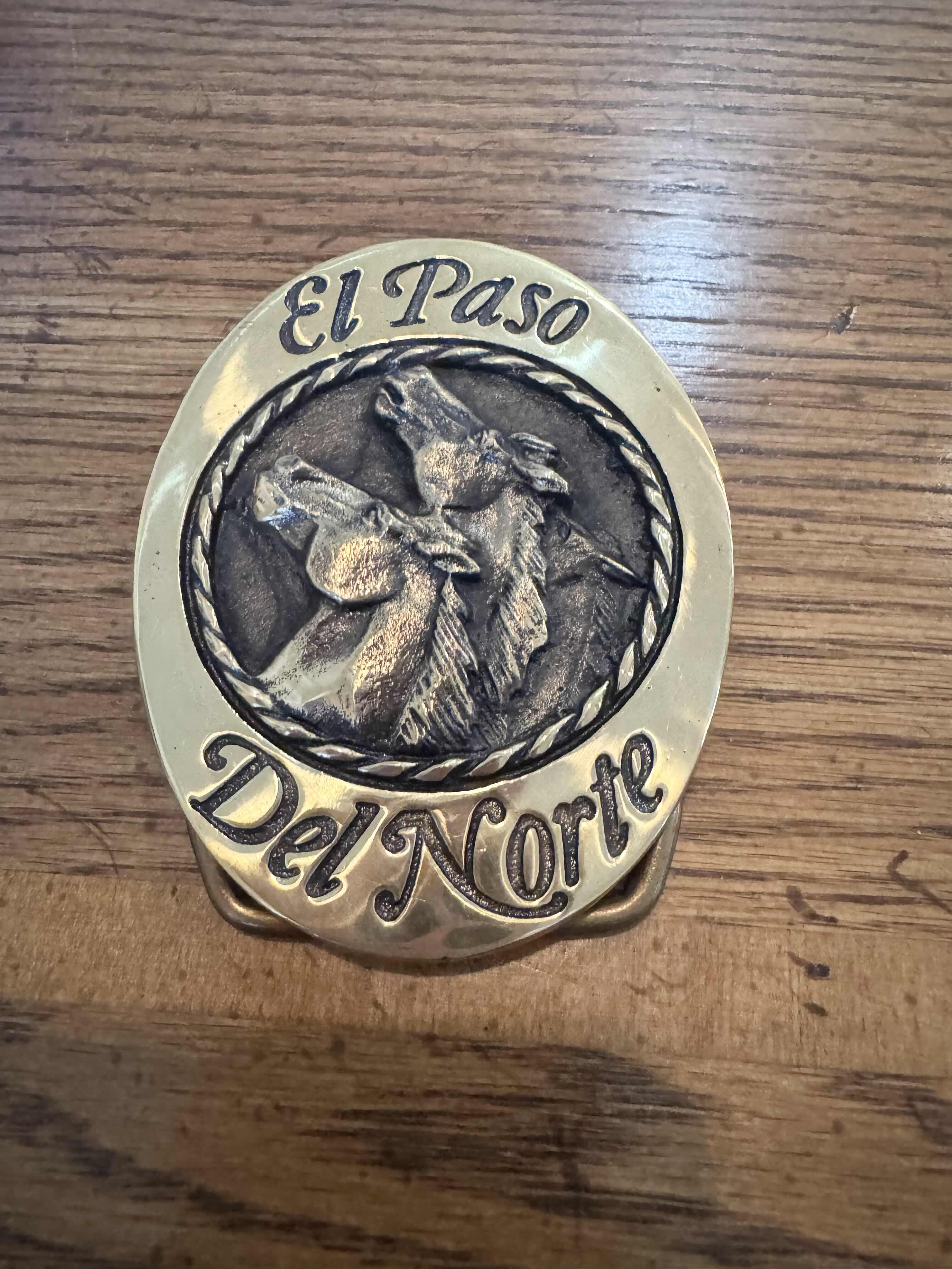 Photo 1 of 40
VINTAGE THE GREAT AMERICAN BUCKLE COLLECTION, BELT BUCKLE, SERIAL QH-3275, MEN’ WOMEN’S ACCESSORIES 

H3.5”