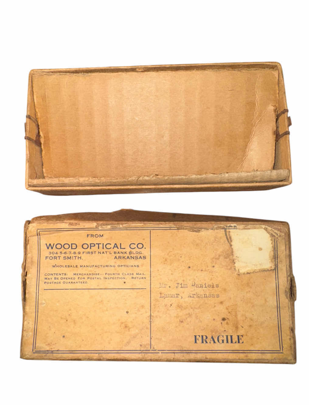 Photo 1 of 120
ANTIQUE VINTAGE GOLD GLASSES DAMAGED, WITH REPLACEMENT ARMBAND/EARPIECE AND BOX. NO LENSES


BOX
3.5” X 5” X H1.5”