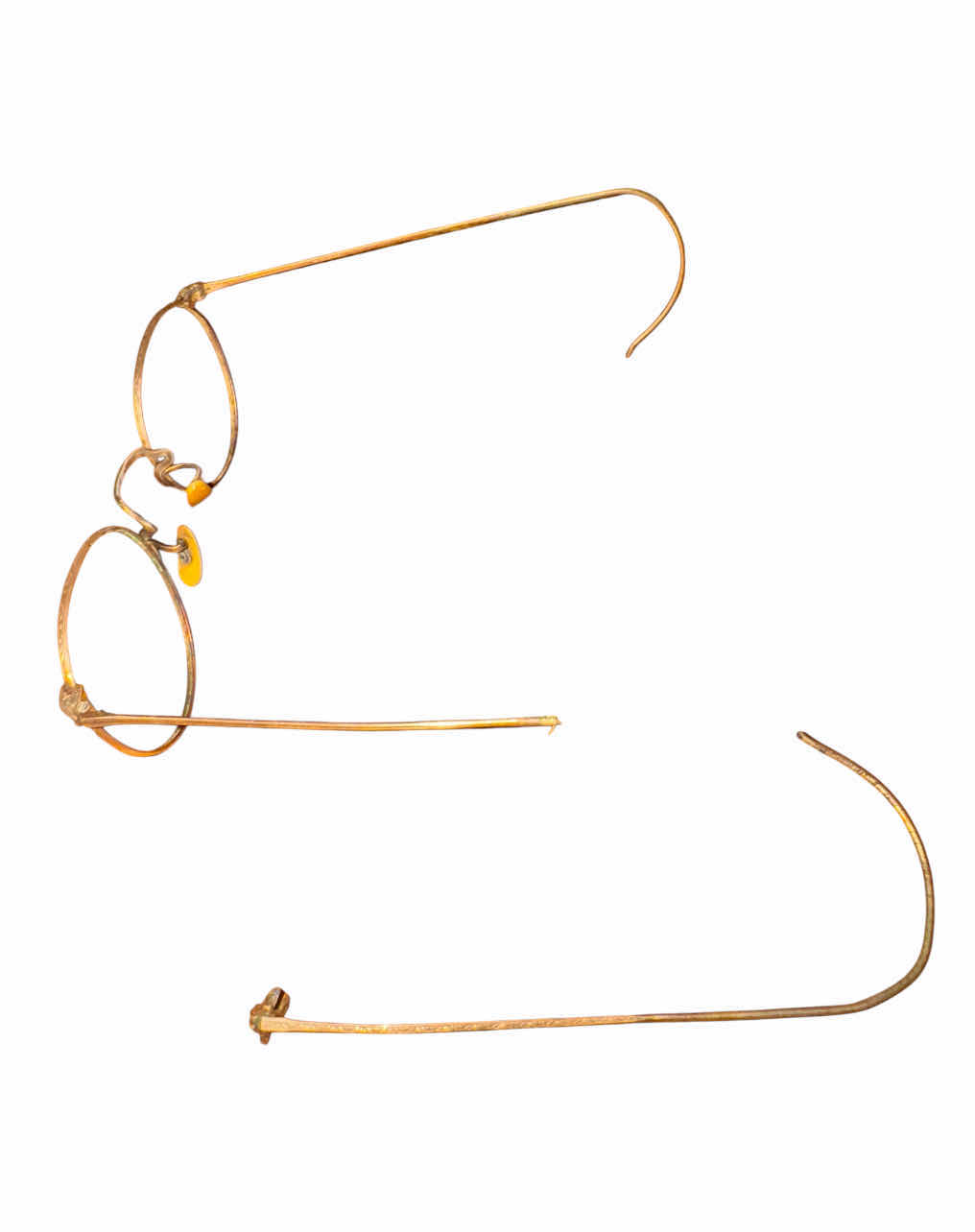 Photo 3 of 120
ANTIQUE VINTAGE GOLD GLASSES DAMAGED, WITH REPLACEMENT ARMBAND/EARPIECE AND BOX. NO LENSES


BOX
3.5” X 5” X H1.5”