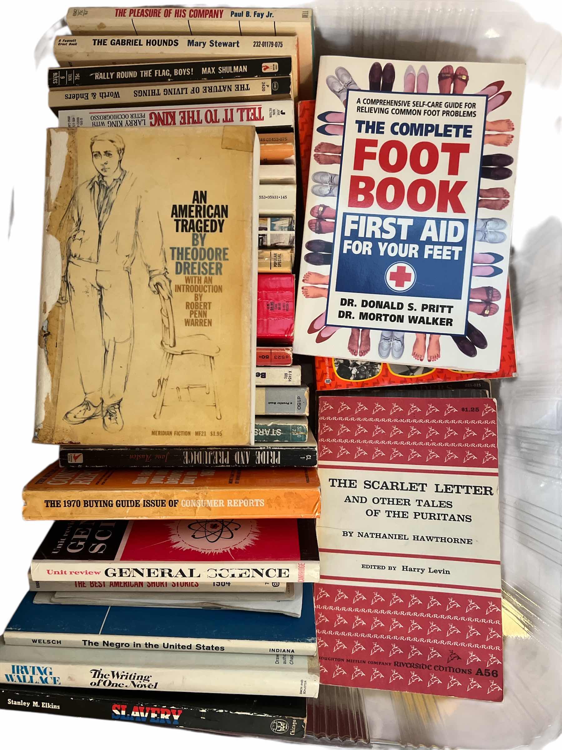 Photo 1 of PLASTIC TRAY OF VARIED BOOKS AND AUTHORS - VINTAGE - CLASSICS - PAPERBACKS