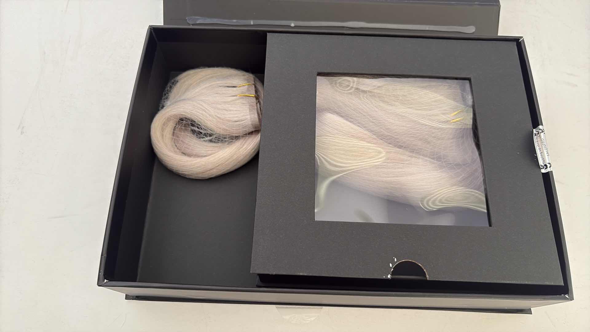 Photo 1 of SALONPRO CHRISTIAN REMY PRO SEAM CLIP IN HAIR EXTENSIONS 18” 140g “SILVER”