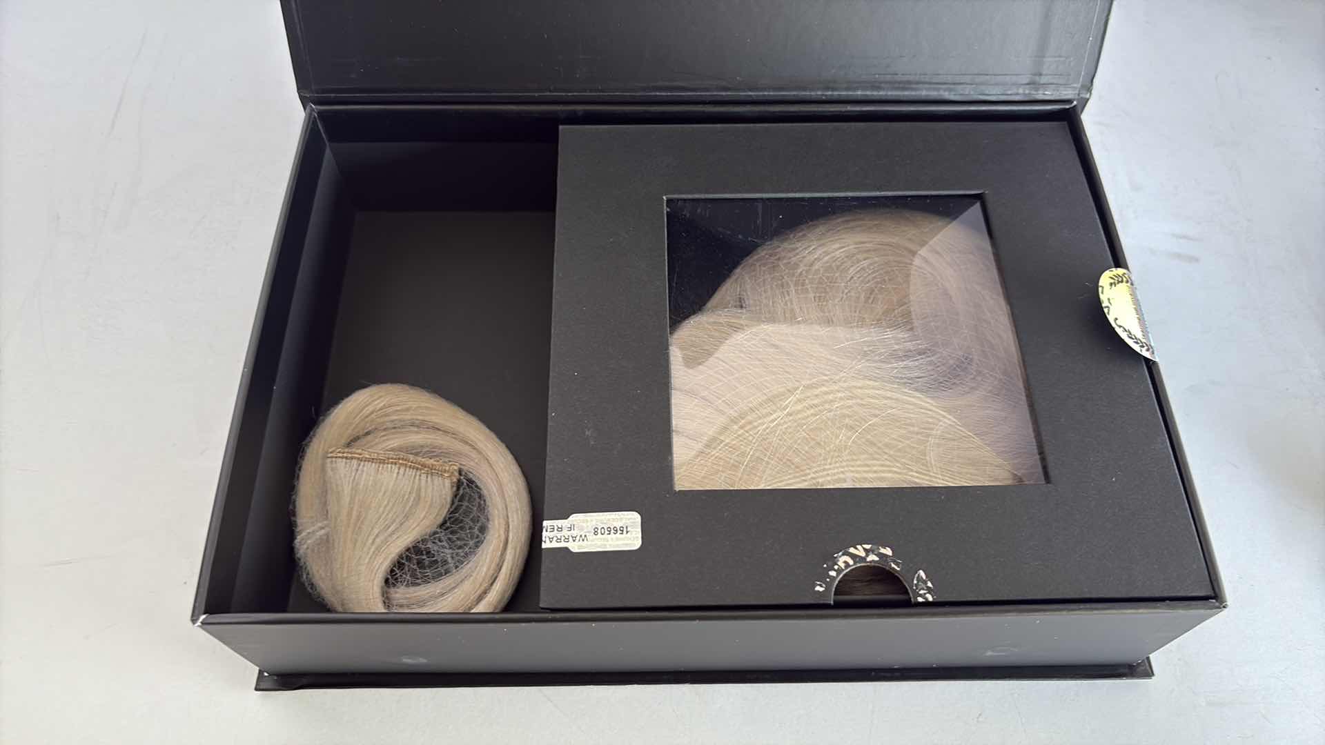 Photo 1 of SALONPRO CHRISTIAN REMY PRO SEAM CLIP IN HAIR EXTENSIONS 22” 220g “SILVER”