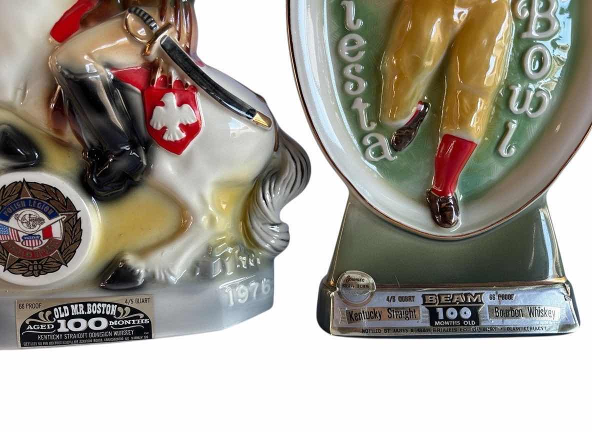 Photo 1 of 2 PCS-VINTAGE MR.BOSTON AND JIM BEAM DECANTERS H13.5”