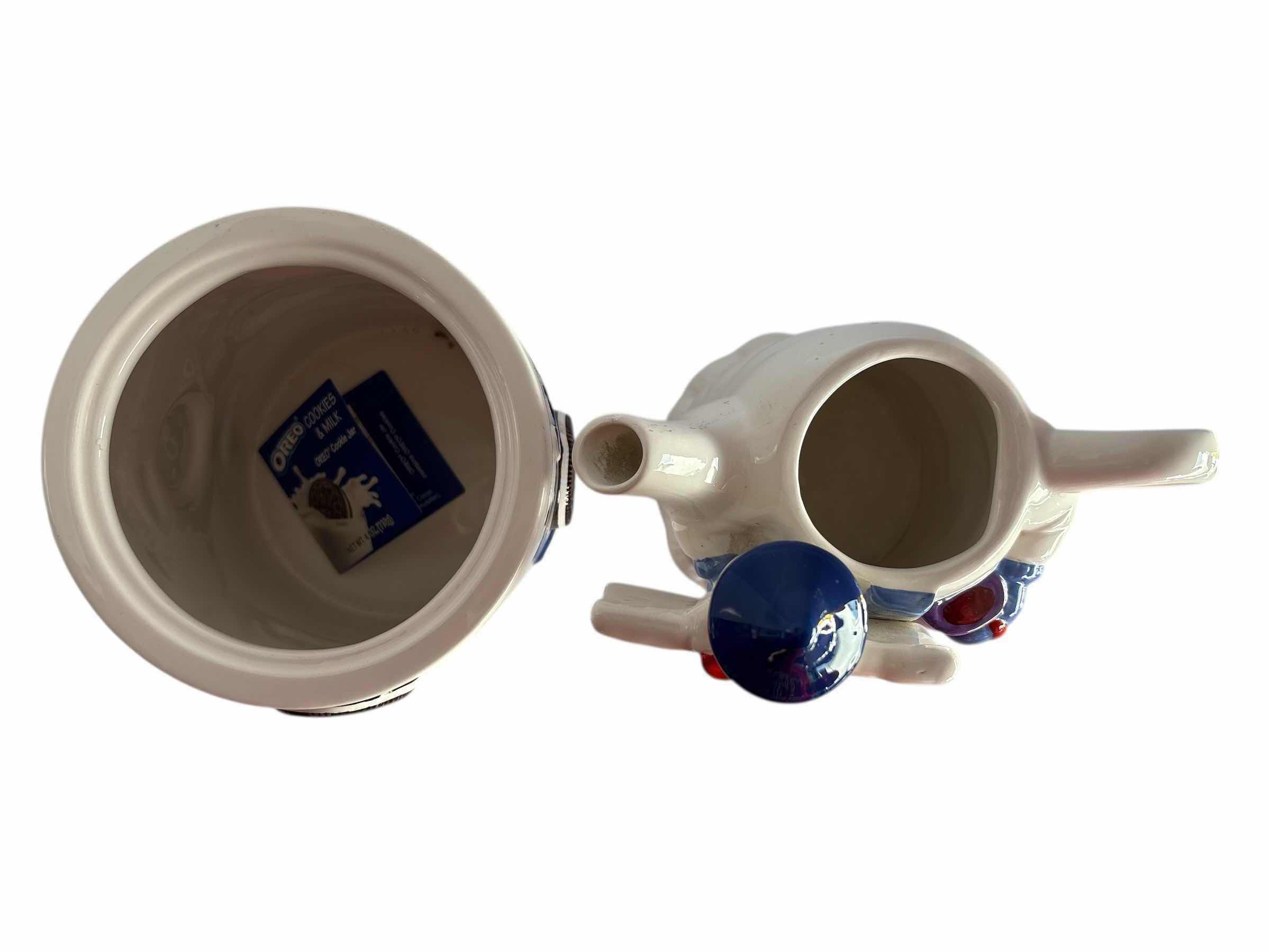 Photo 1 of 2-OREO & HERSHEYS COOKIE JAR'S H9.5”