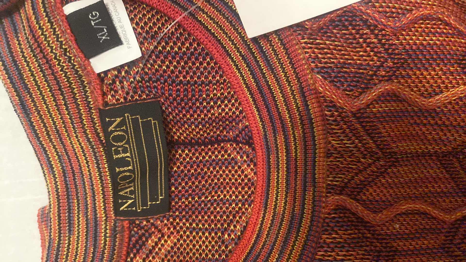 Photo 1 of 3 - NEW DESIGNER SWEATERS MENS SIZE XL (2 WITH TAGS)