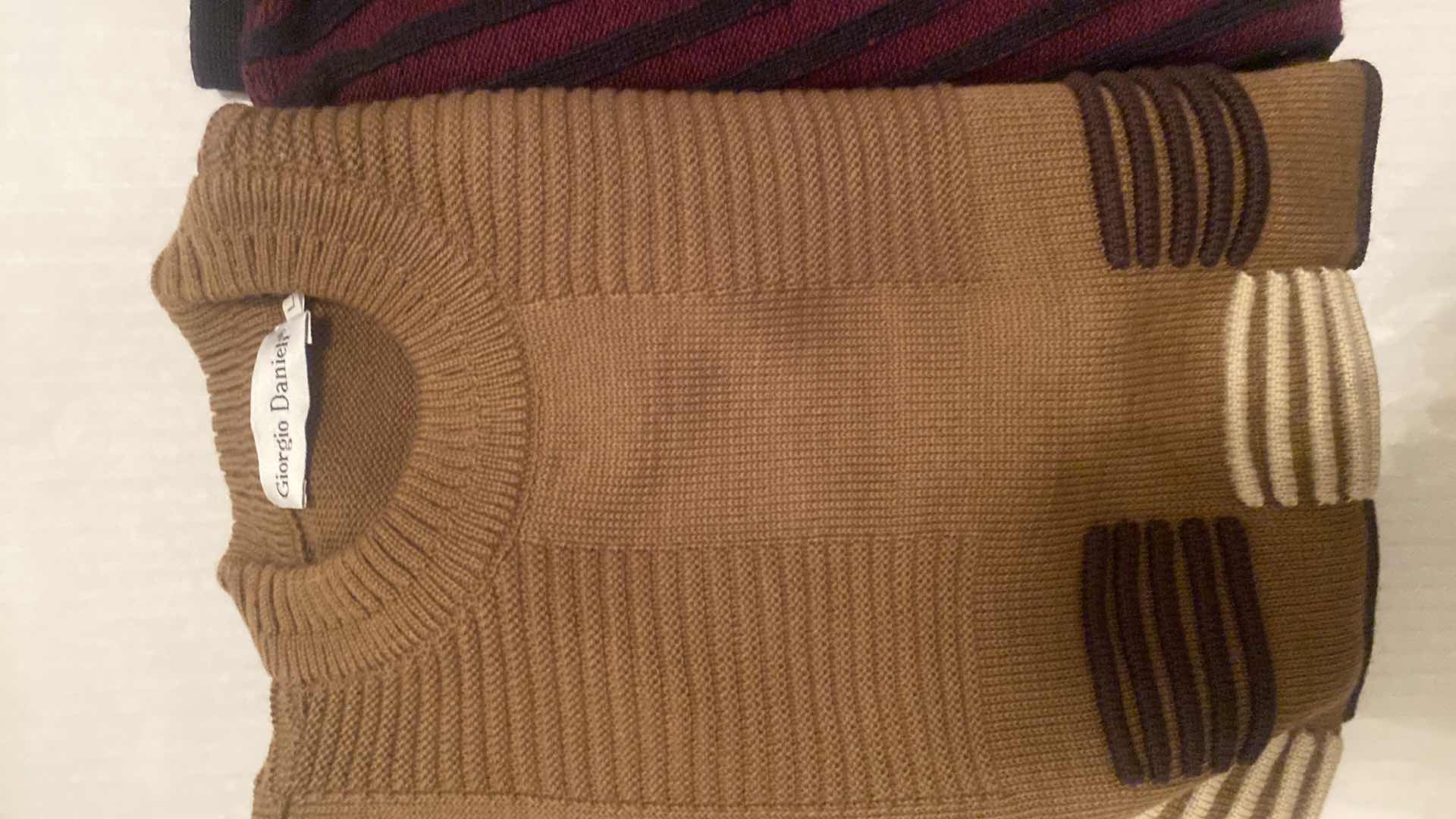 Photo 1 of 3 - GIORGIO DANIELI DESIGNER SWEATERS MENS SIZE LARGE