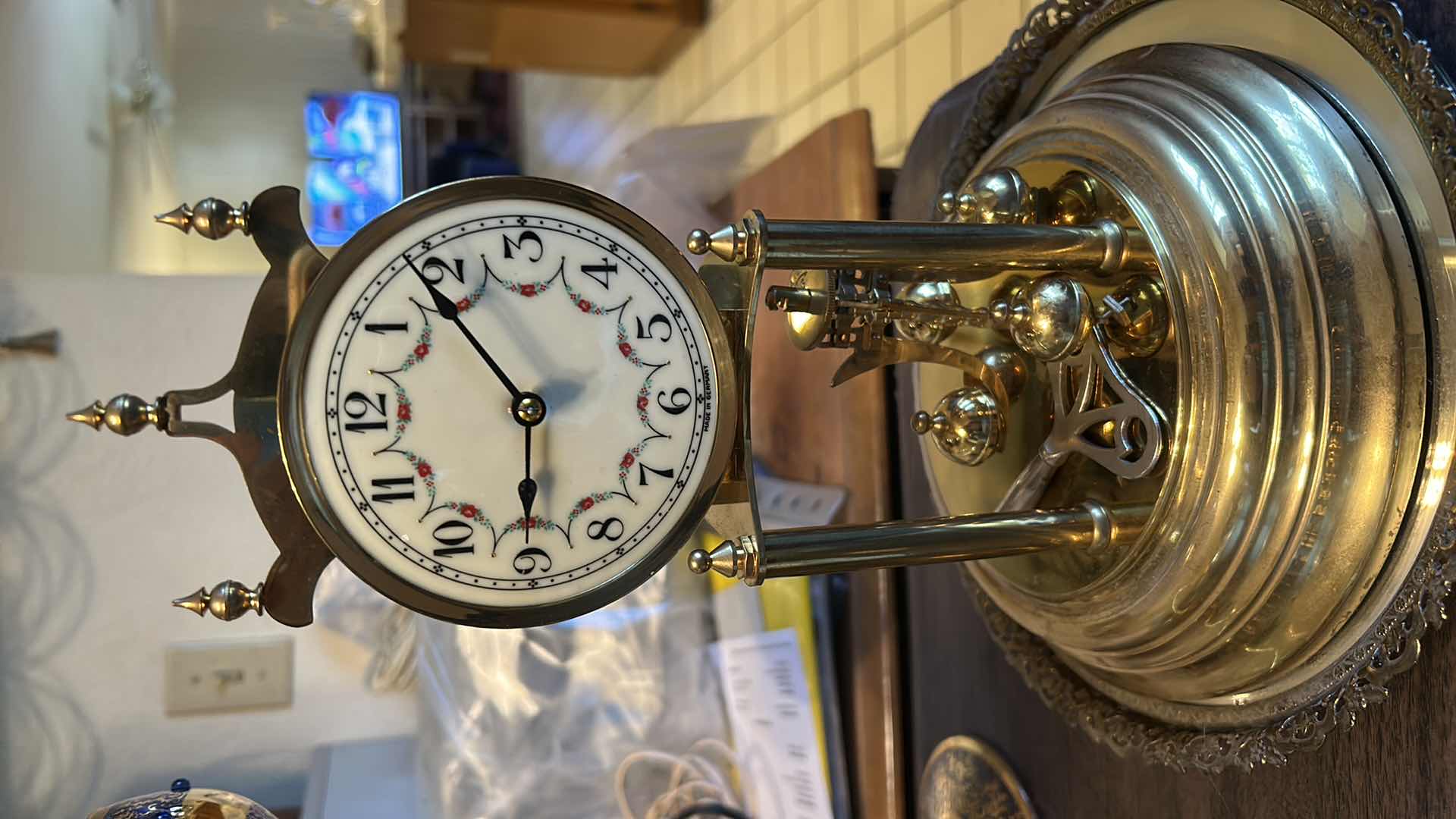 Photo 1 of VINTAGE KUNDO (KIENINGER & OBERGFELL) 400-DAY ANNIVERSARY TORSION CLOCK MANUFACTURED IN WEST GERMANY, FEATURING BRASS CONSTRUCTION AND A PROTECTIVE GLASS DOME. H11.5”