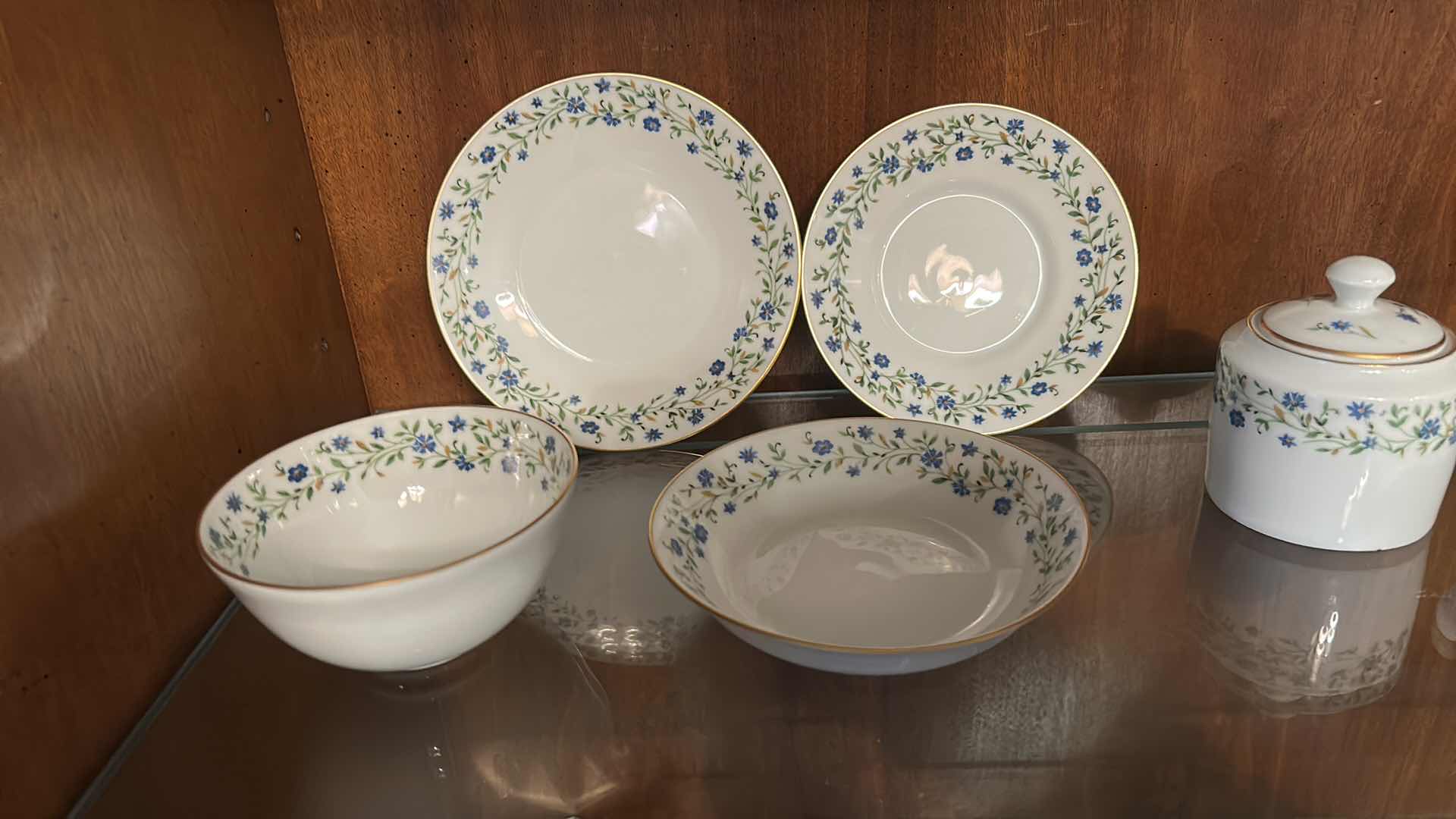 Photo 1 of 8 PC VINTAGE CHAMART LIMOGES PORCELAIN DINNERWARE
