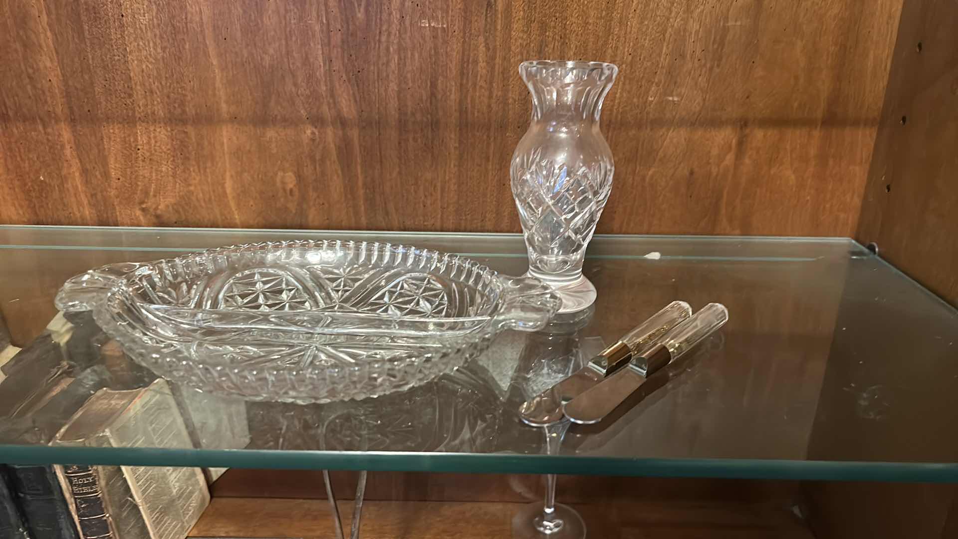 Photo 1 of VINTAGE ANCHOR HOCKING “STARS AND BARS” PATTERN CLEAR PRESSED GLASS DIVIDED RELISH DISH, WITH UTENSILS & VINTAGE CUT CRYSTAL VASE, (VASE 5.5”)