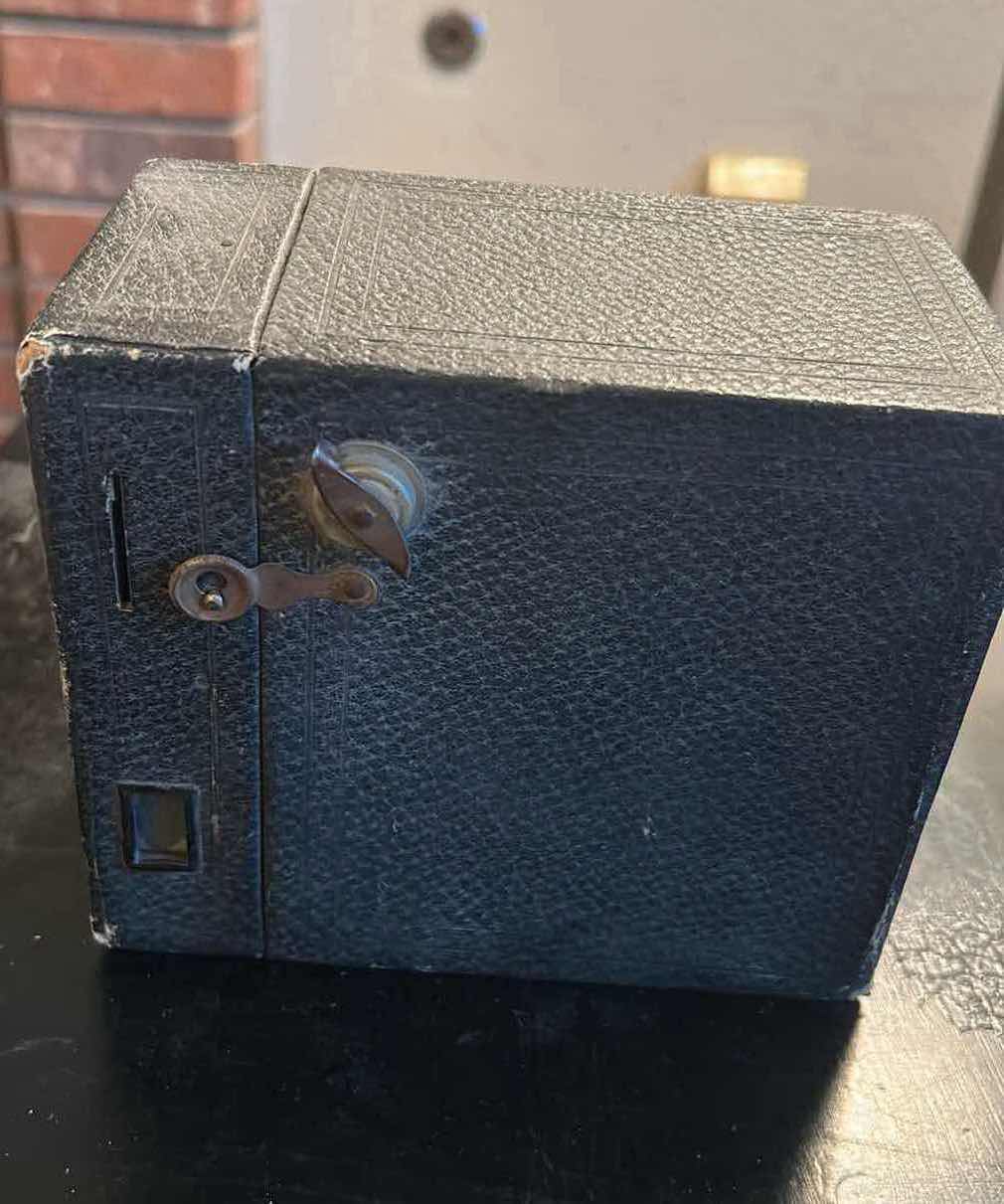 Photo 1 of ANTIQUE KODAK BROWNIE BOX CAMERA