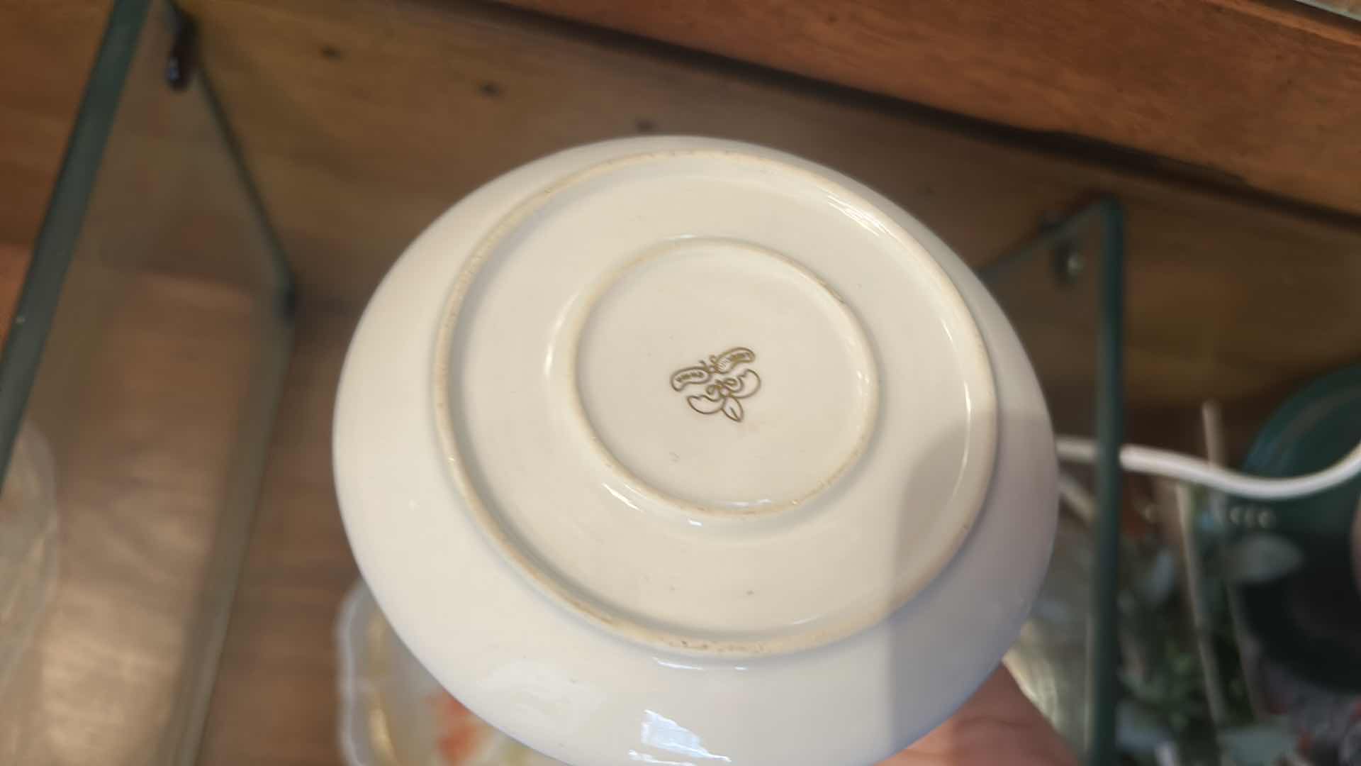 Photo 1 of COLLECTIBLE VINTAGE PORCELAIN PIECES