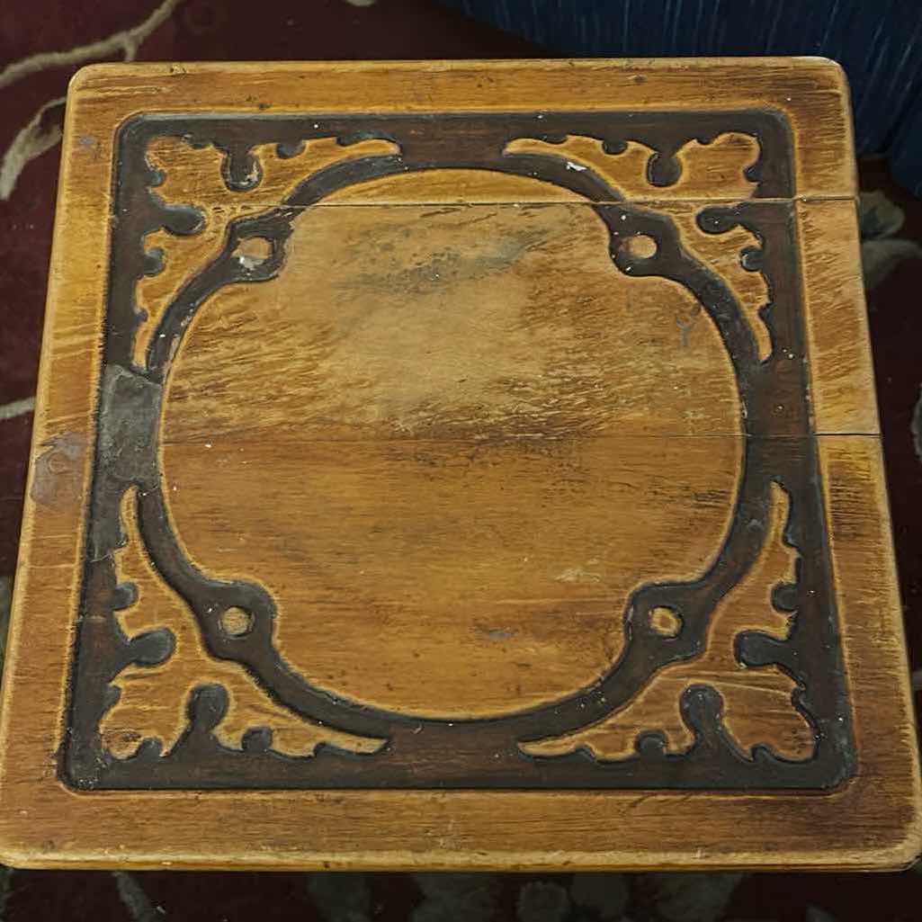 Photo 1 of VINTAGE 1940 CALIFORNIA CATALINA STYLE SIDE TABLE W RUSTIC WALNUT FRAME 12" X 12" H 16"