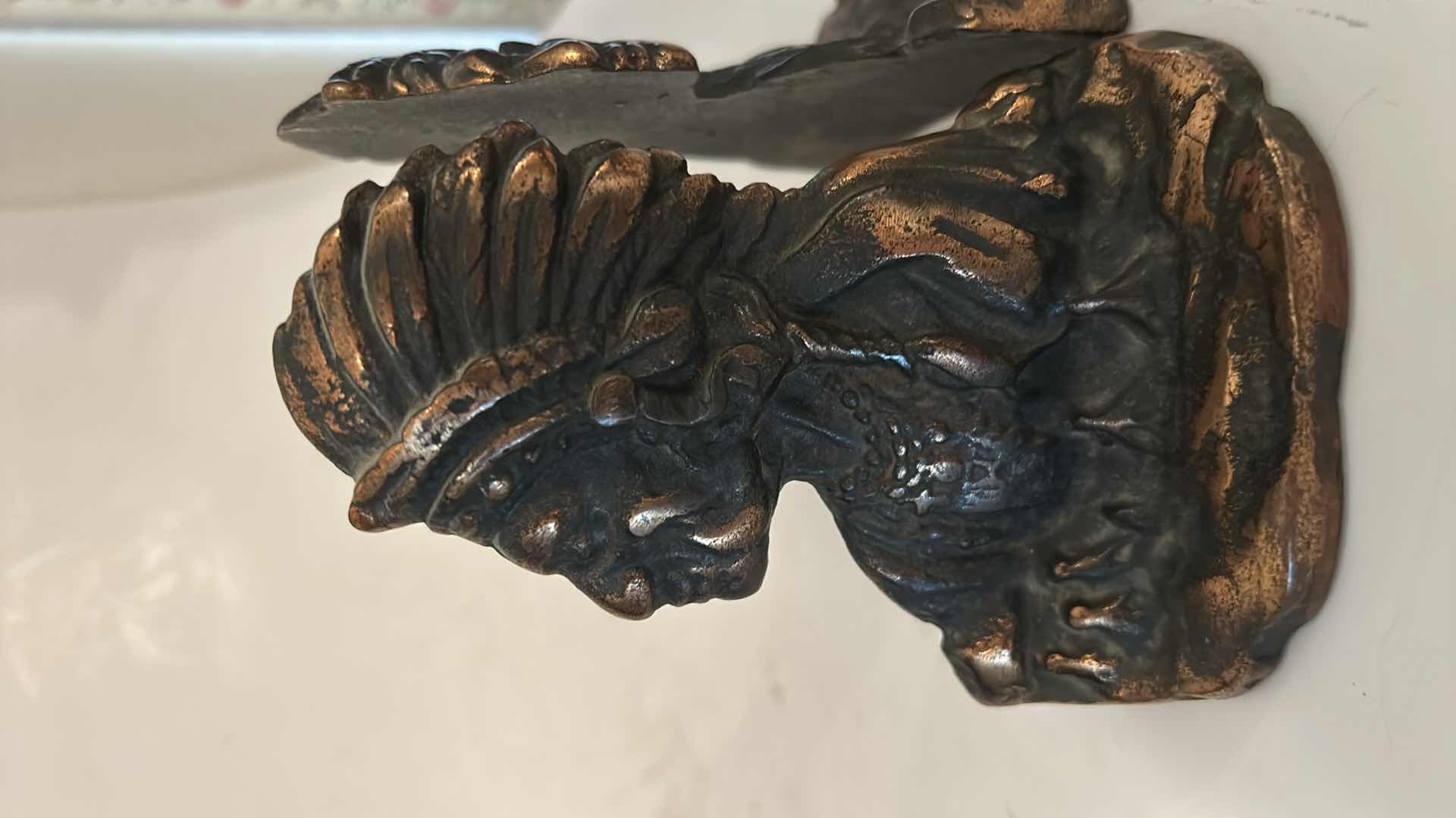 Photo 1 of METAL NATIVE AMERICAN CHIEF BOOKENDS, H4.5”