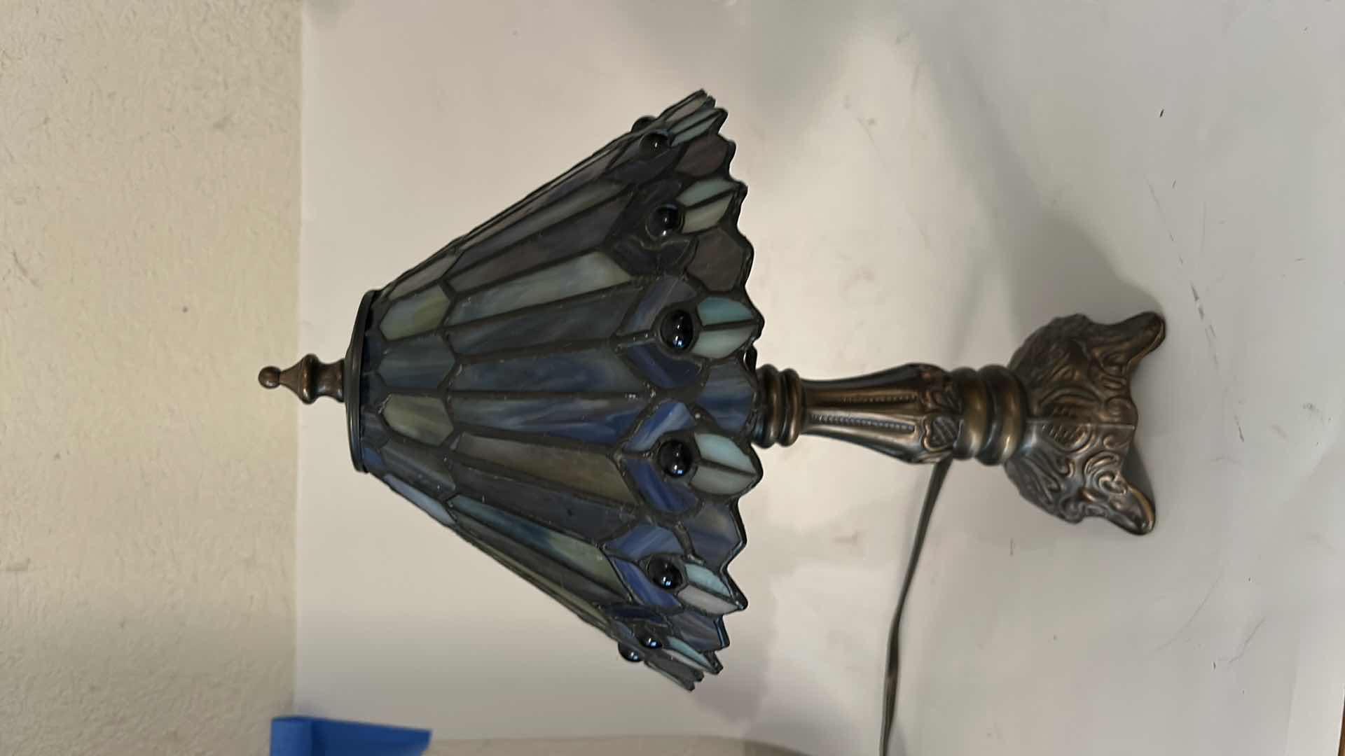 Photo 1 of TIFFANY STYLE RESIN AND METAL LIGHT H13”