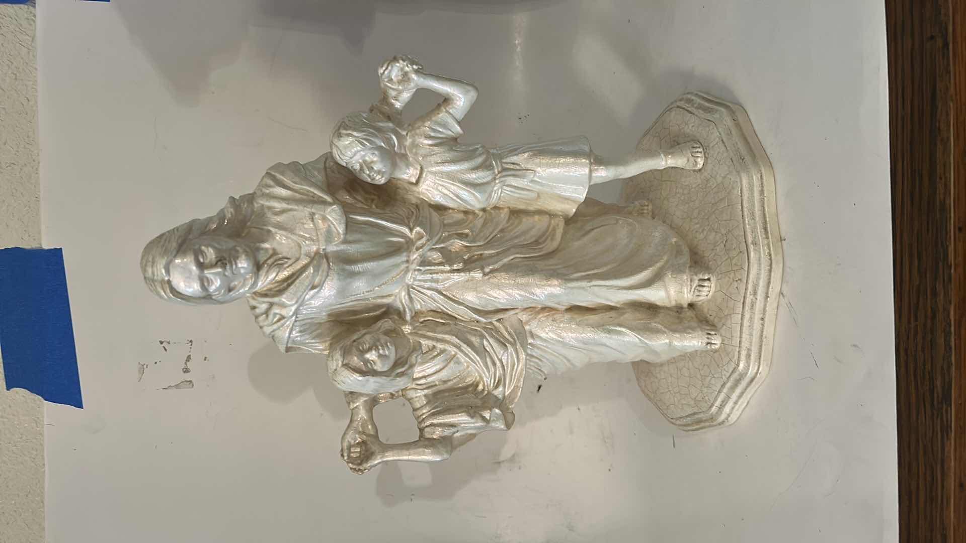 Photo 1 of “JESUS WITH CHILDREN” STATUE, CRACKLE CERAMIC H13.5”