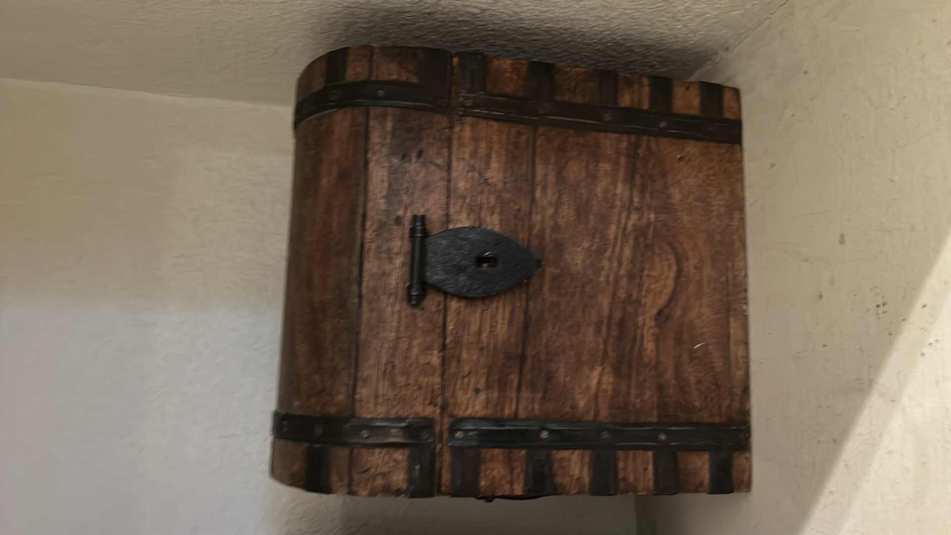 Photo 1 of 5 HOME STORAGE/ORGANIZER ITEMS