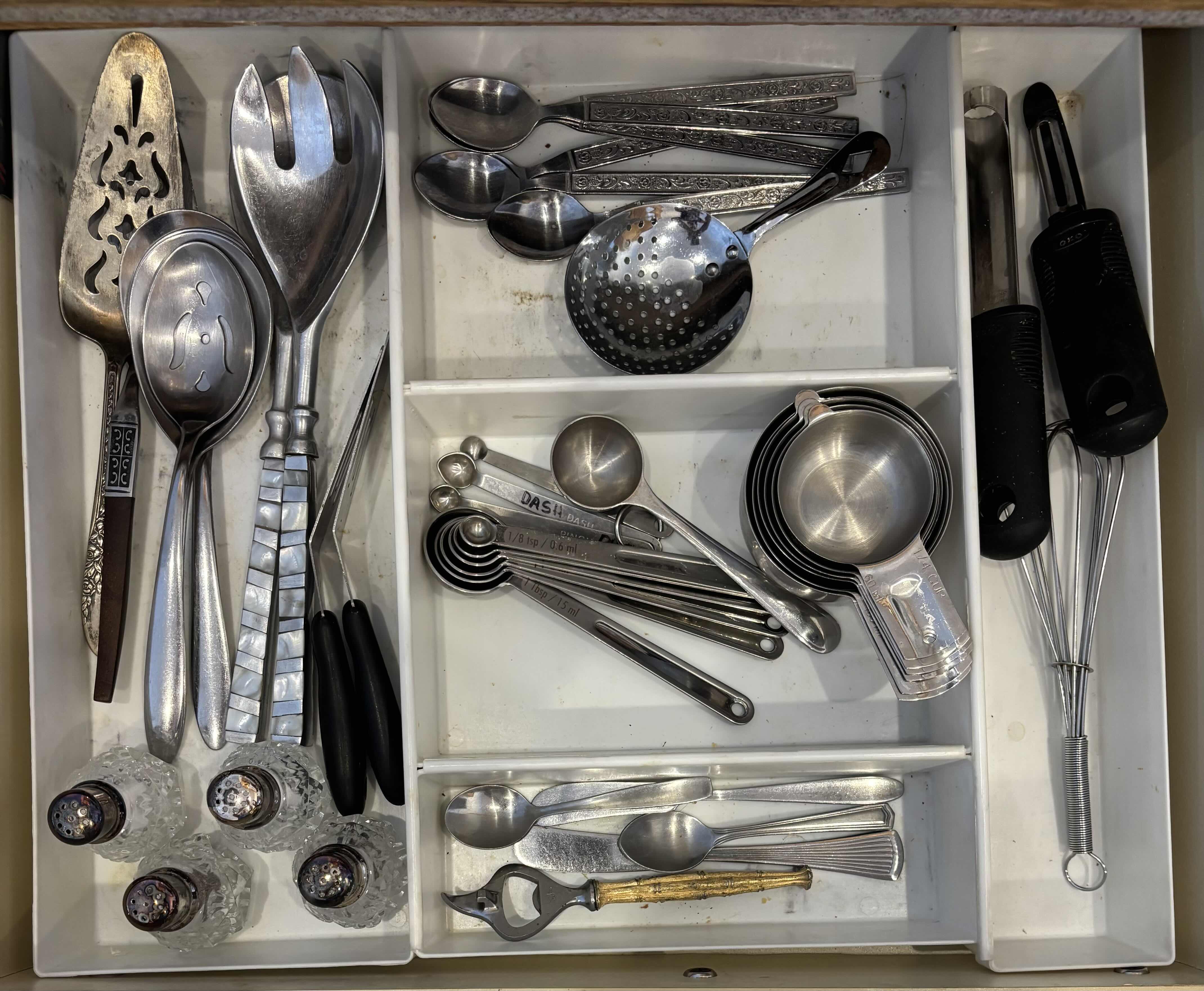 Photo 1 of CONTENTS OF KITCHEN DRAWERS (2)