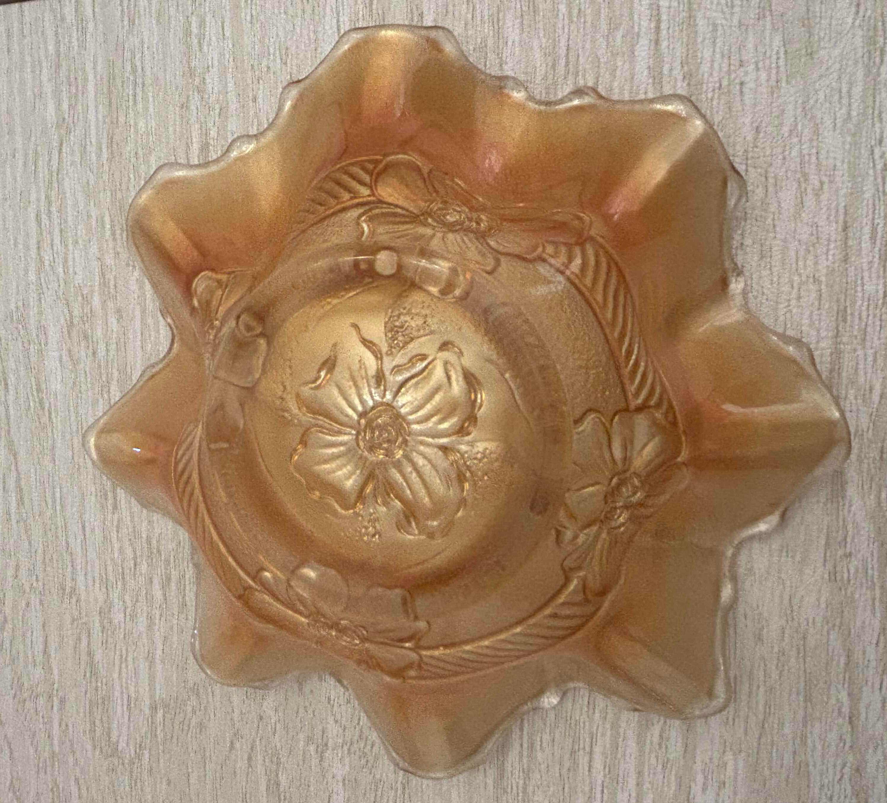 Photo 1 of VINTAGE MARIGOLD CARNIVAL GLASS RUFFLED BOWL 5"