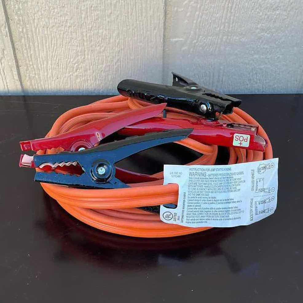 Photo 1 of VEHICLE JUMPER CABLES W CASE