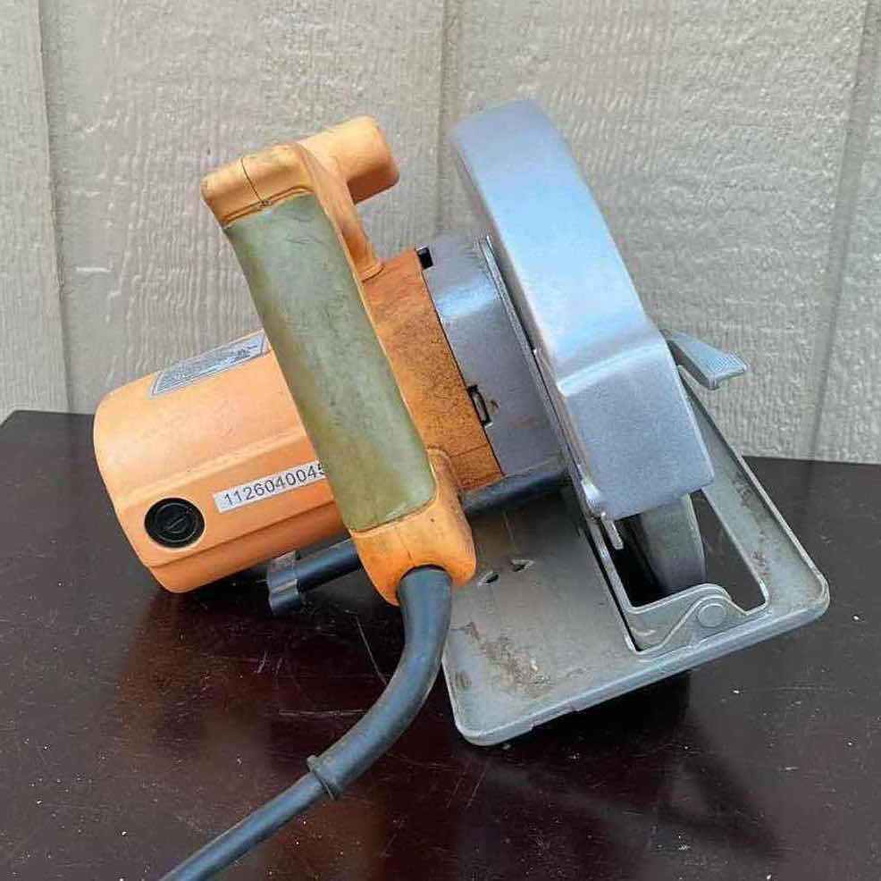 Photo 1 of CHICAGO ELECTRIC 7-1/4” CIRCULAR SAW MODEL 46866