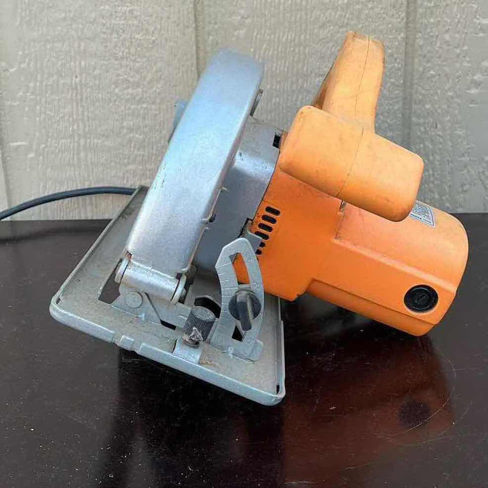 Photo 1 of CHICAGO ELECTRIC 7-1/4” CIRCULAR SAW MODEL 46866