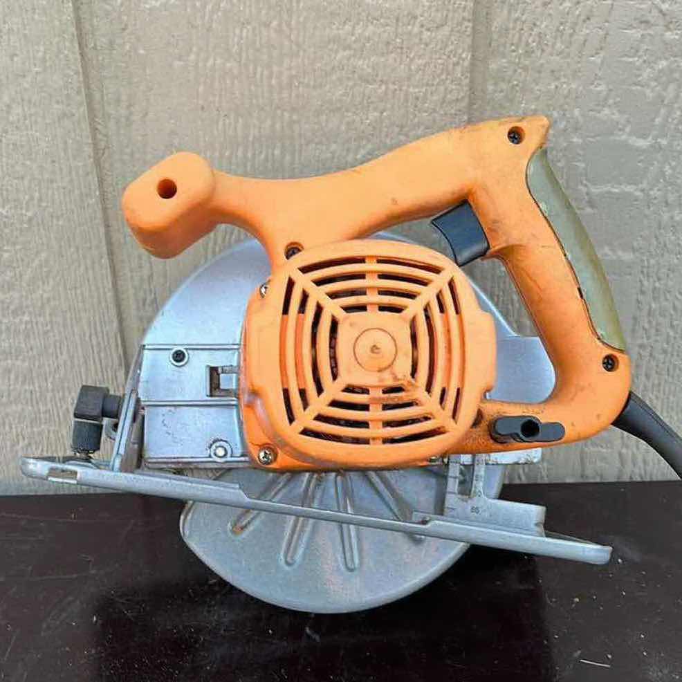 Photo 1 of CHICAGO ELECTRIC 7-1/4” CIRCULAR SAW MODEL 46866