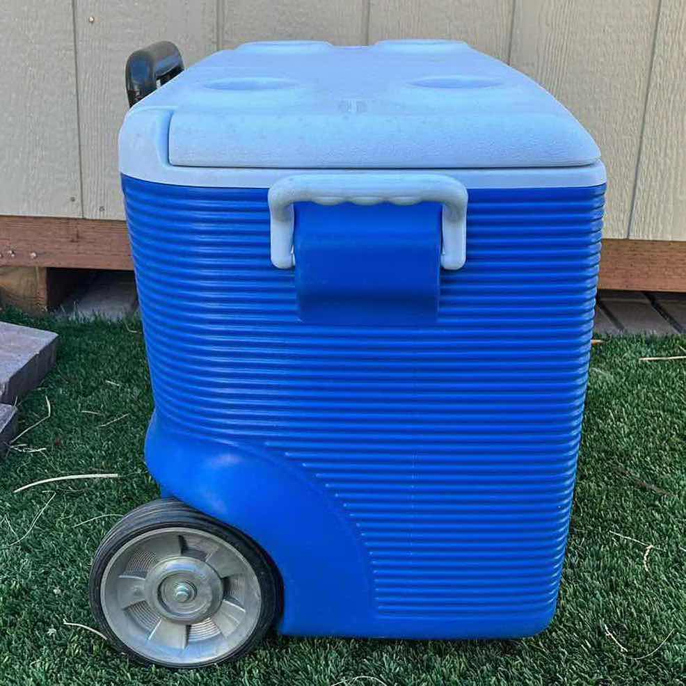 Photo 1 of RUBBERMAID ROLLING COOLER ICE CHEST 30” X 15.5” H19”