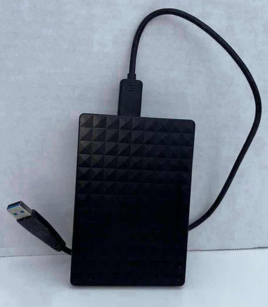 Photo 1 of SEAGATE 2TB EXPANSION PORTABLE DRIVE (1TEAP6-500)