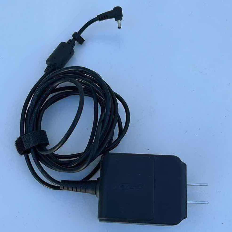 Photo 1 of ASUS DARK KNIGHT 450Mbps DUAL BAND N ROUTER MODEL RT-N66R