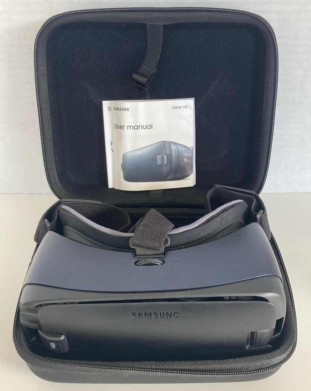 Photo 1 of STEELSERIES STRATUS XL REMOTE CONTROLLER & SAMSUNG OCULUS GEAR VR