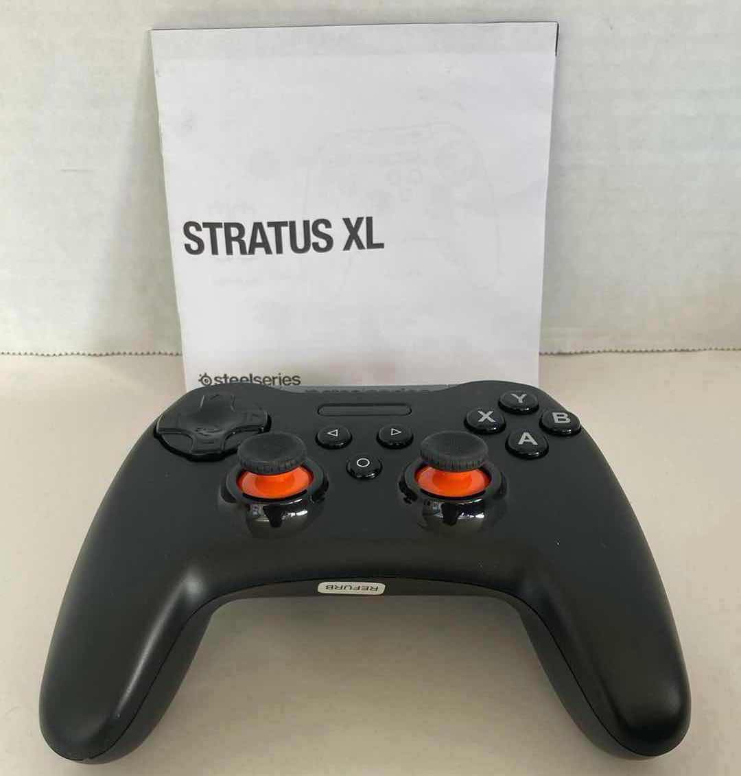 Photo 1 of STEELSERIES STRATUS XL REMOTE CONTROLLER & SAMSUNG OCULUS GEAR VR