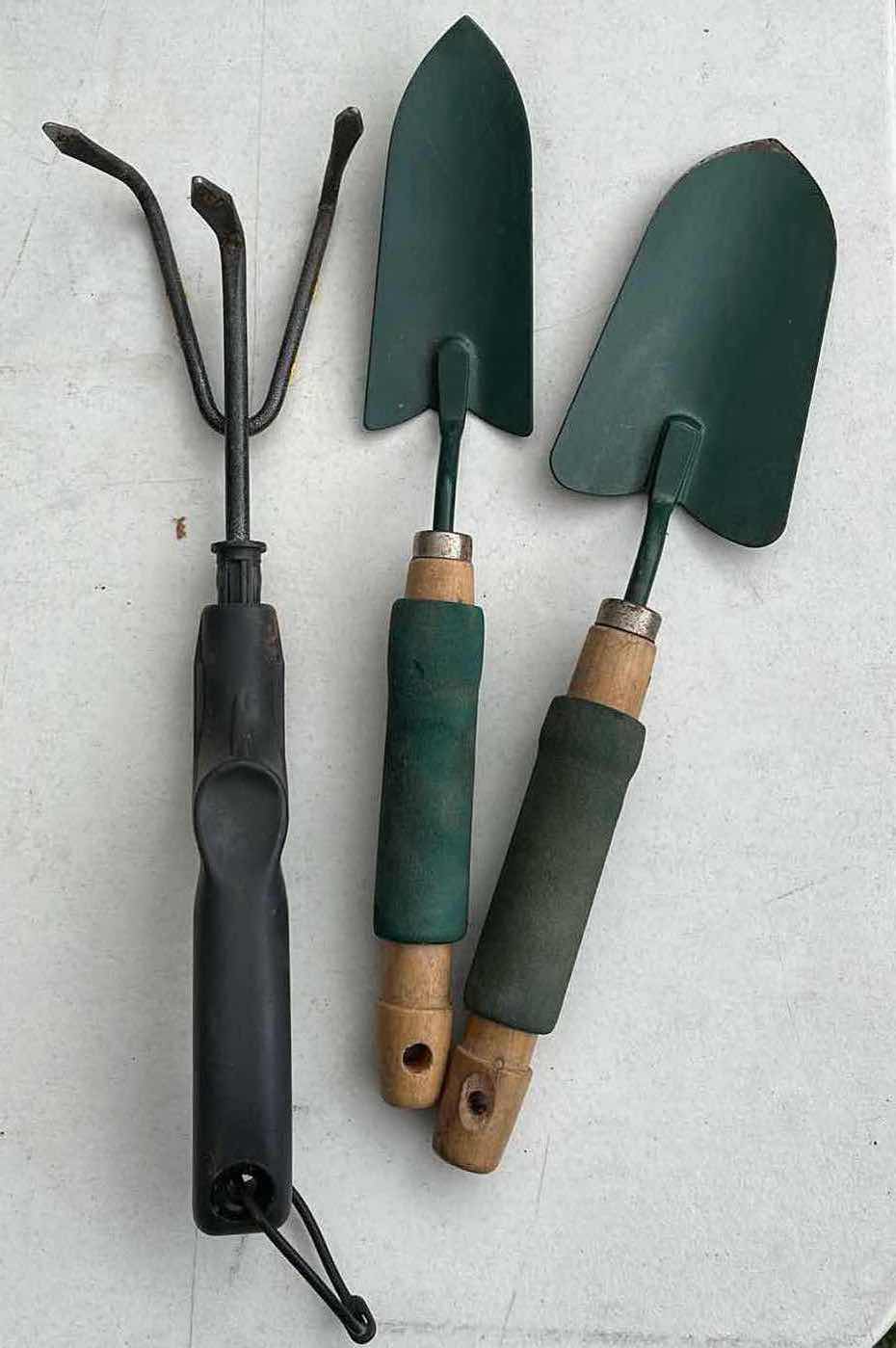 Photo 1 of GARDENING SUPPLIES & HAND TOOLS (8)