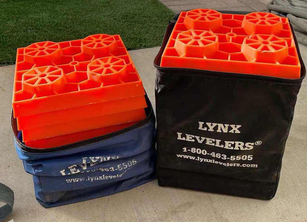 Photo 1 of RV & TRAILER PLASTIC CHALKS (3)